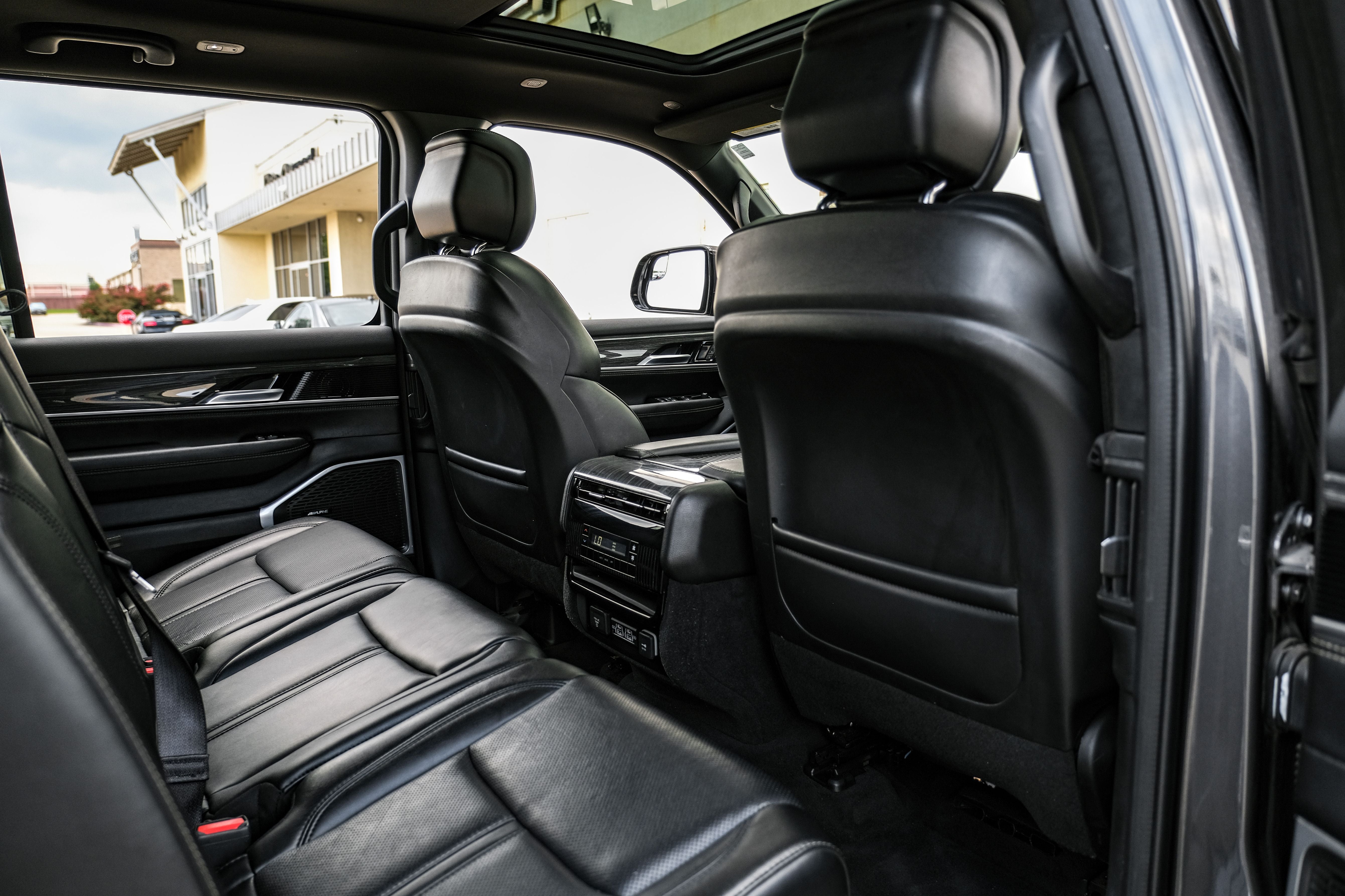 2022 Jeep Wagoneer Series II