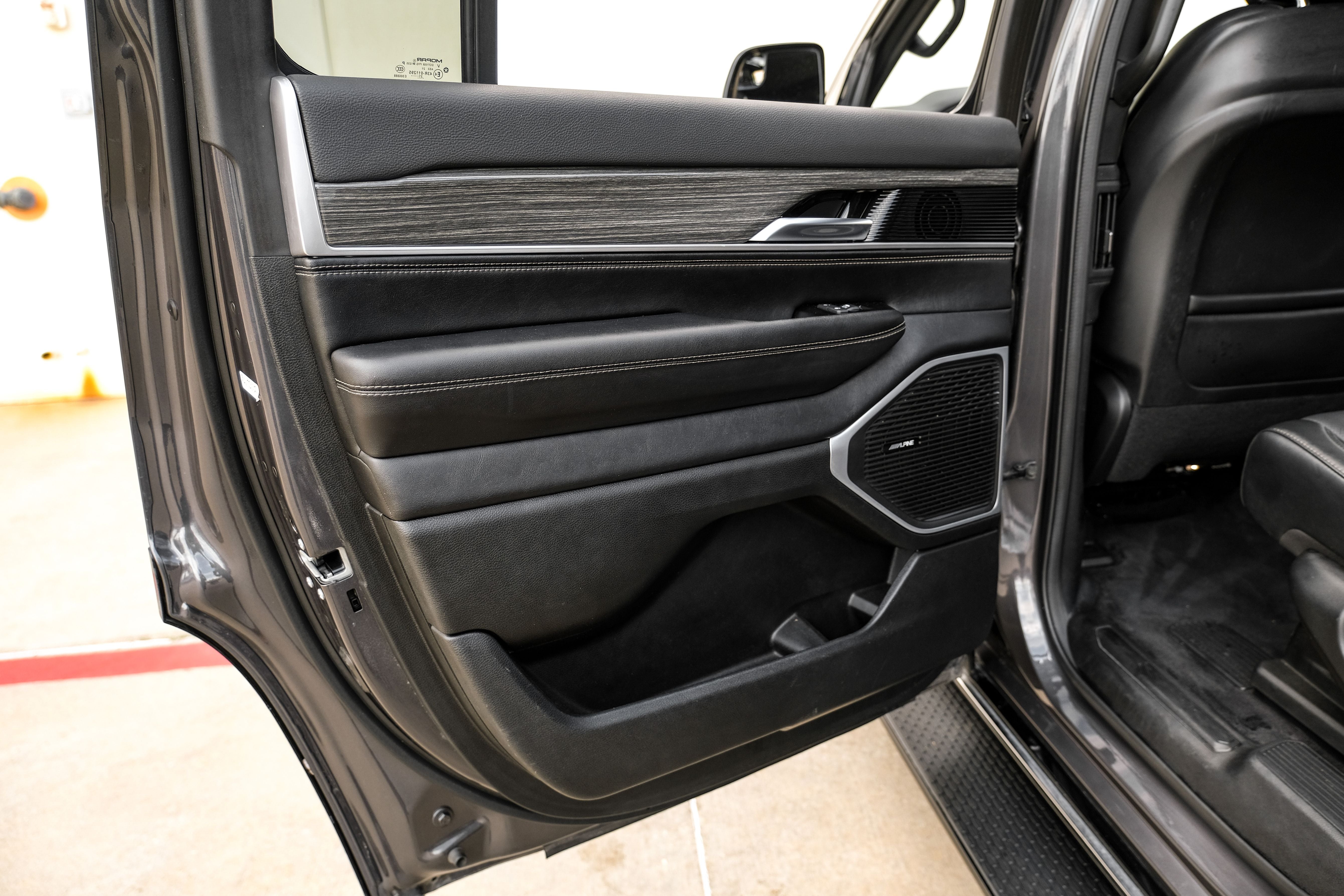 2022 Jeep Wagoneer Series II