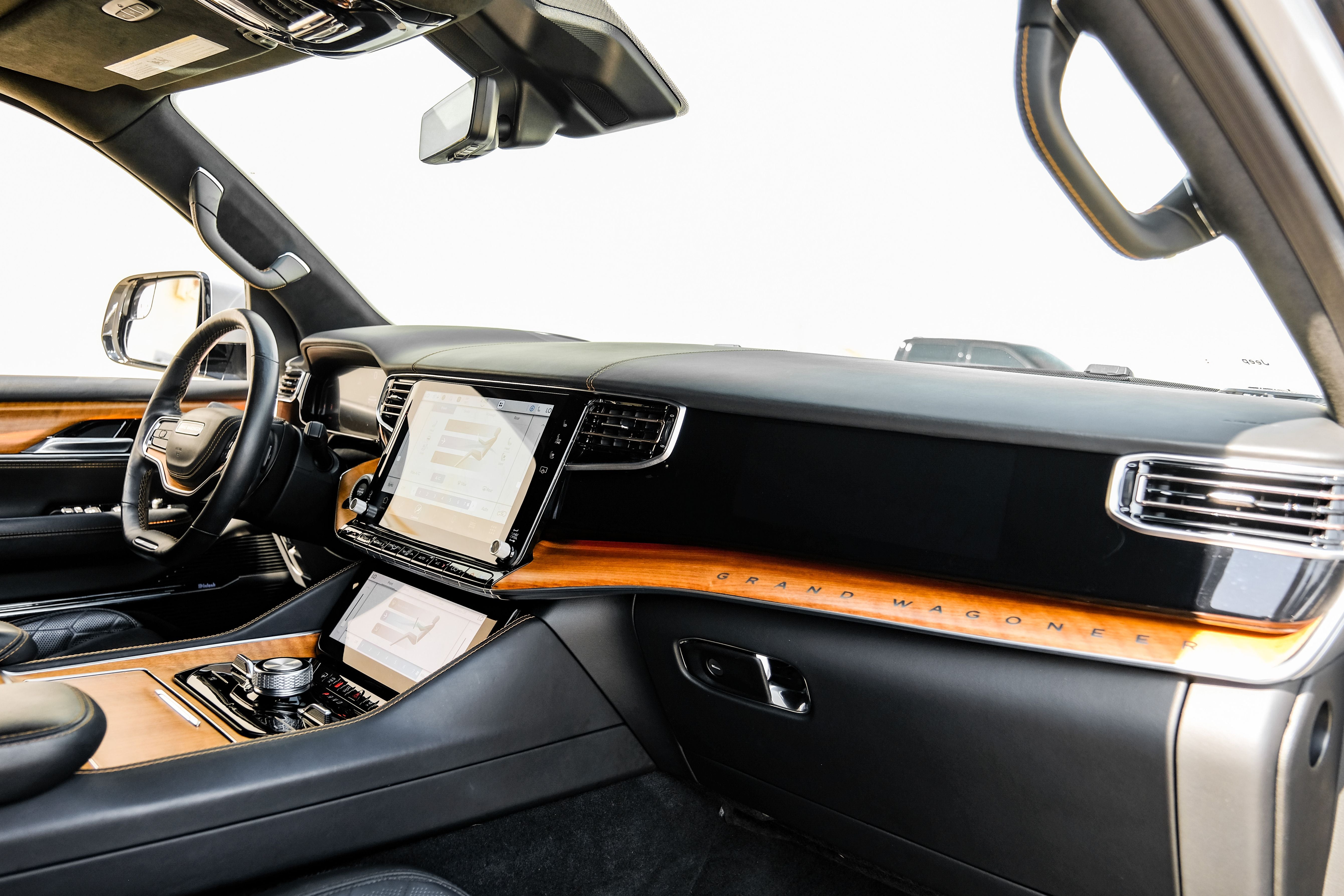 2022 Jeep Grand Wagoneer Series III
