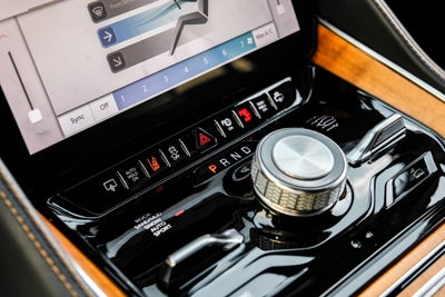 2022 Jeep Grand Wagoneer Series III