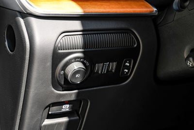 2022 Jeep Grand Wagoneer Series III