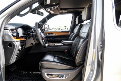 2022 Jeep Grand Wagoneer Series III