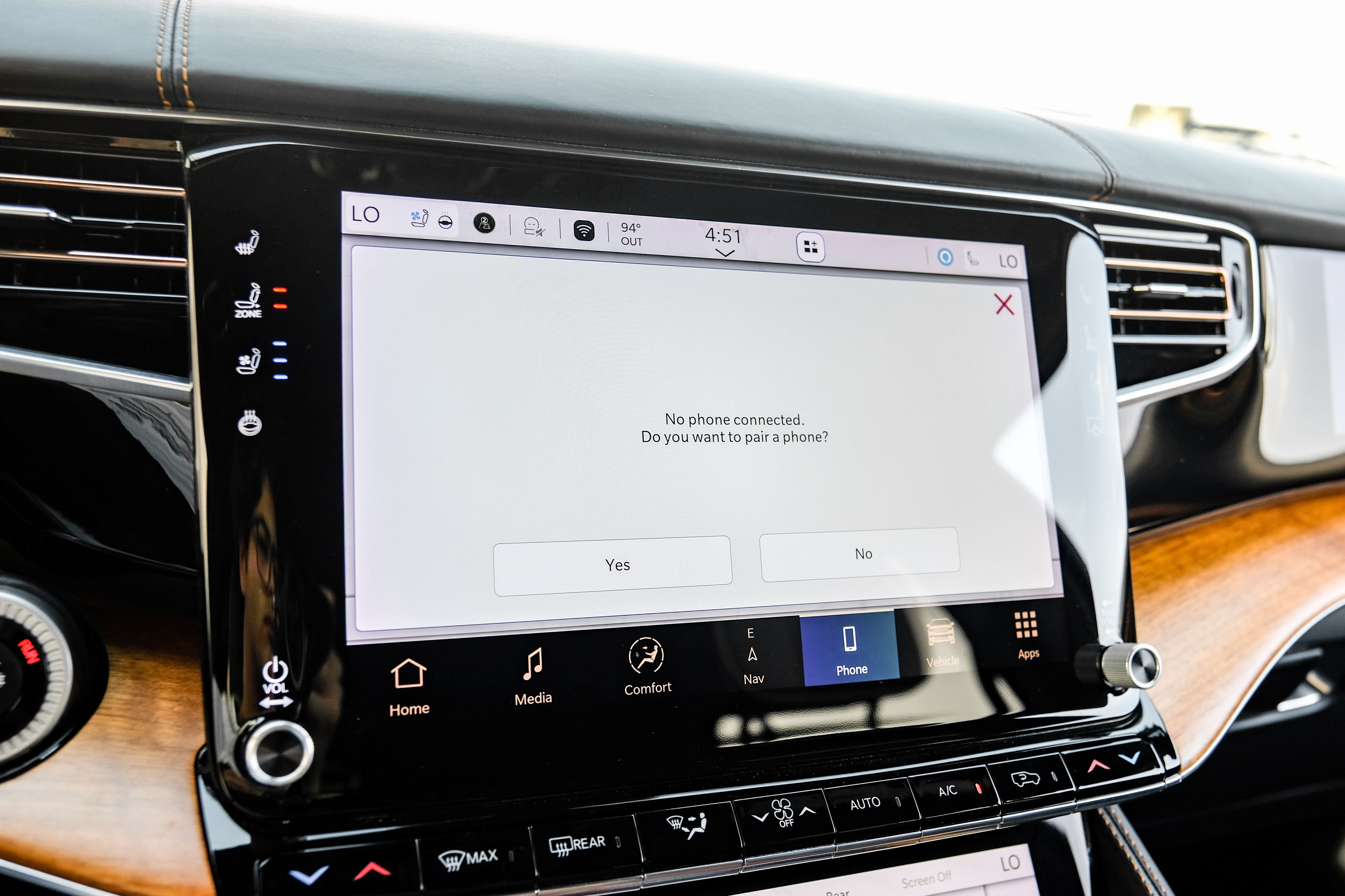 2022 Jeep Grand Wagoneer Series III