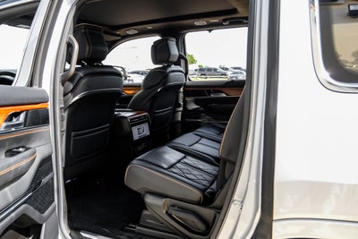 2022 Jeep Grand Wagoneer Series III