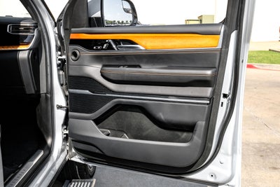 2022 Jeep Grand Wagoneer Series III