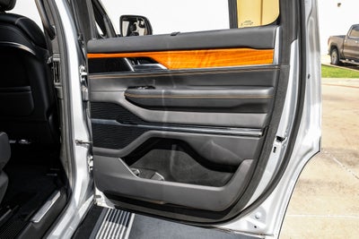 2022 Jeep Grand Wagoneer Series III