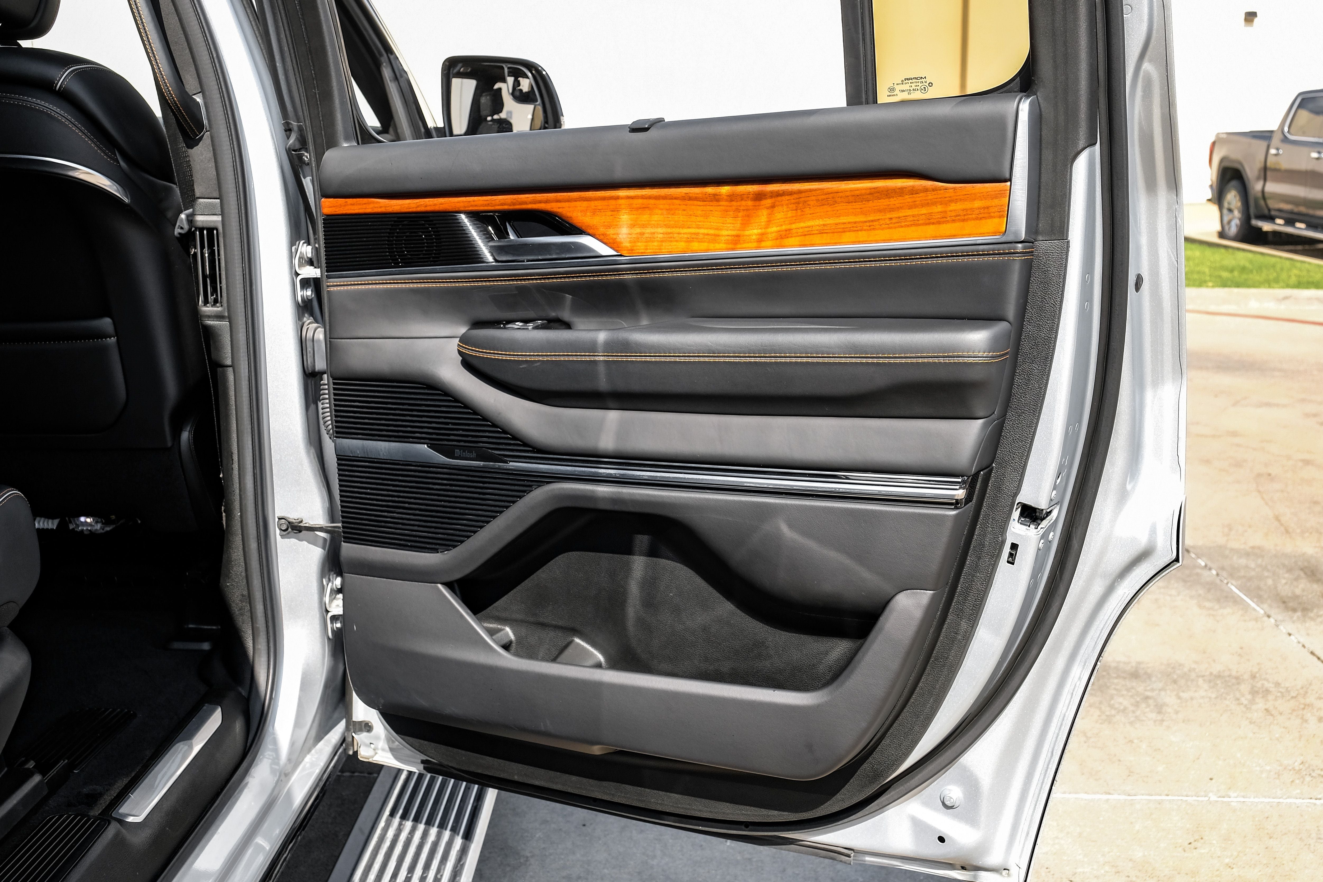 2022 Jeep Grand Wagoneer Series III
