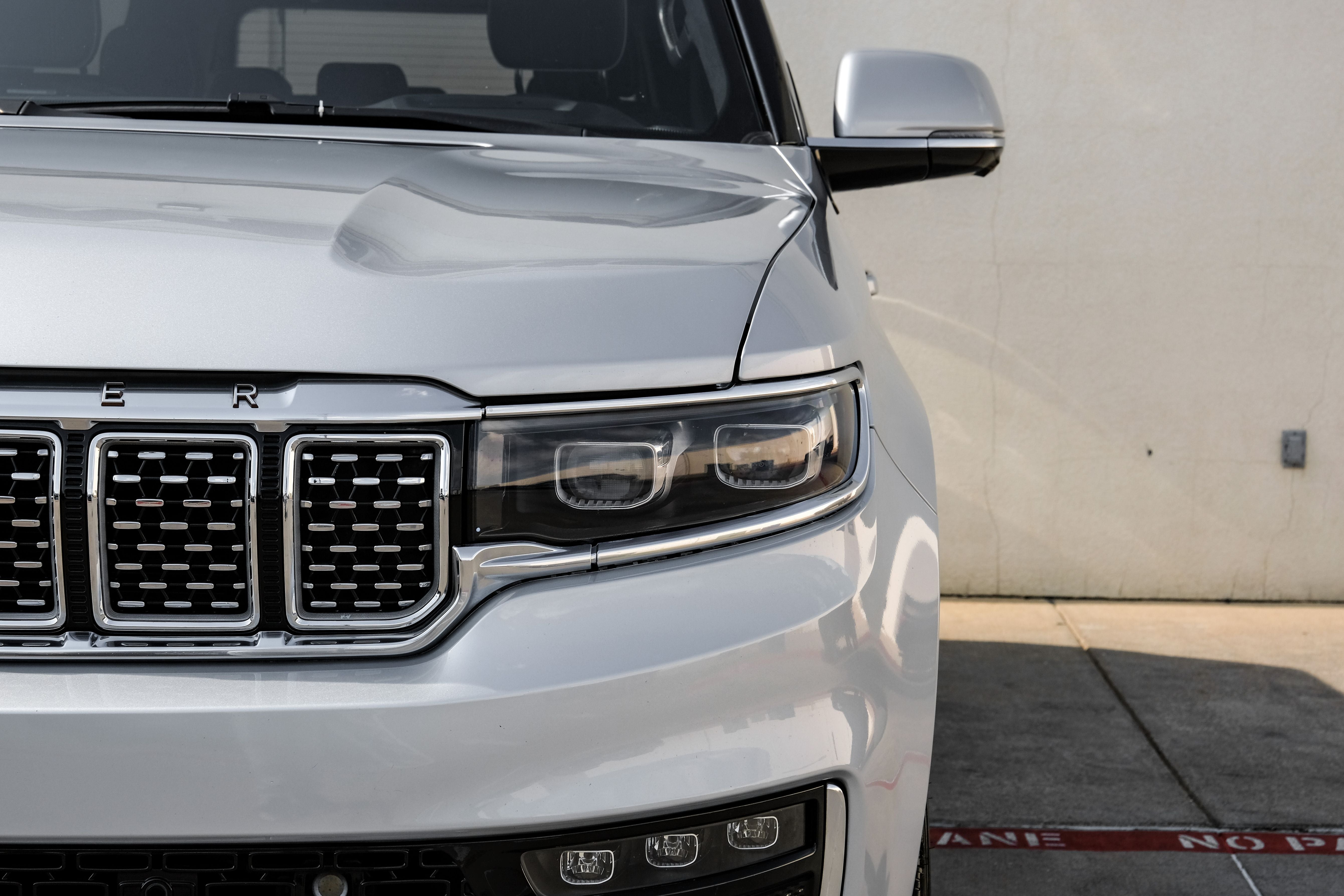 2022 Jeep Grand Wagoneer Series III