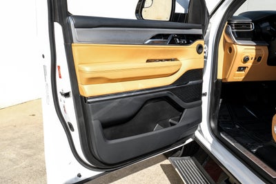 2022 Jeep Grand Wagoneer Series III