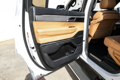 2022 Jeep Grand Wagoneer Series III