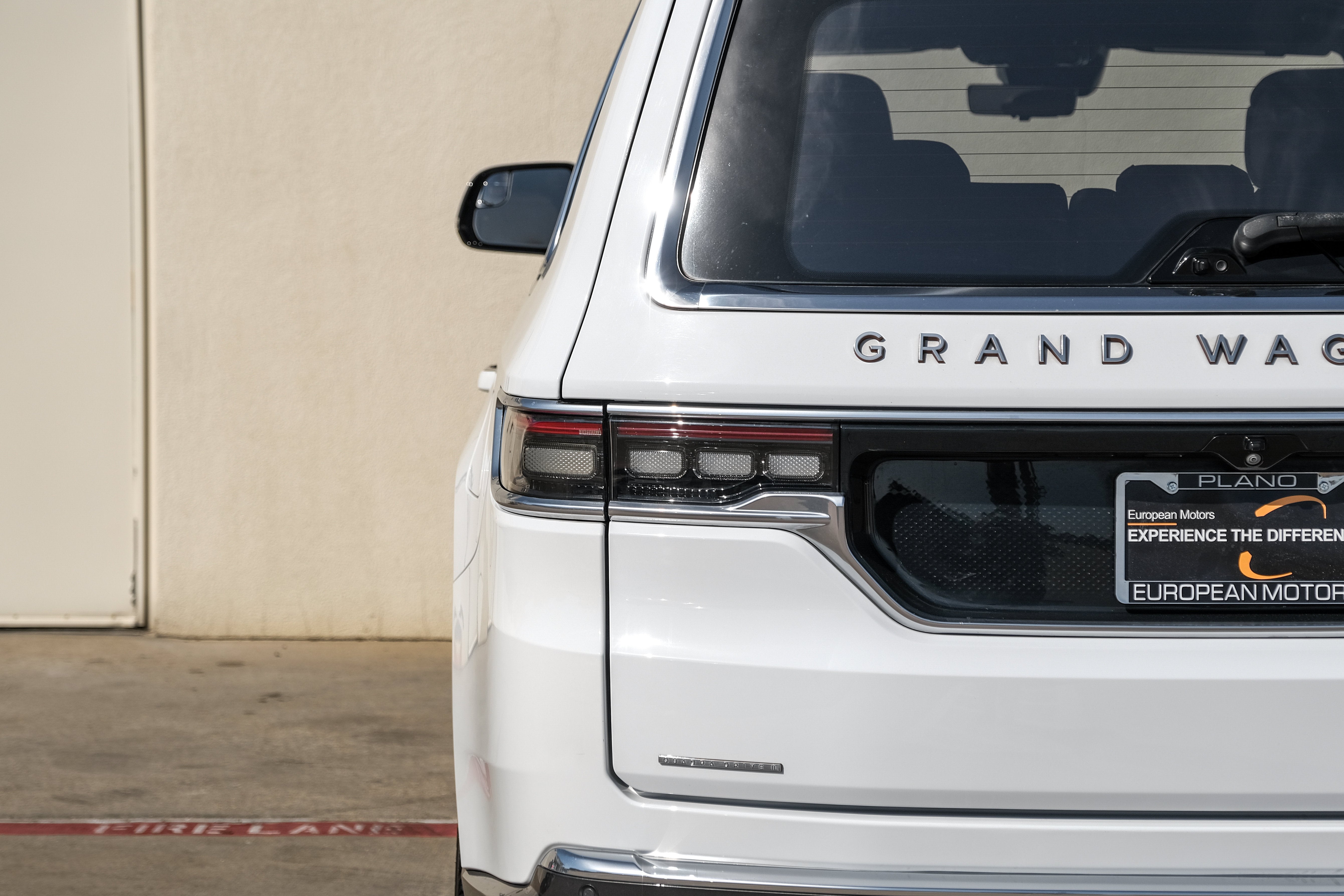 2022 Jeep Grand Wagoneer Series III
