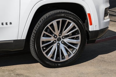 2022 Jeep Grand Wagoneer Series III
