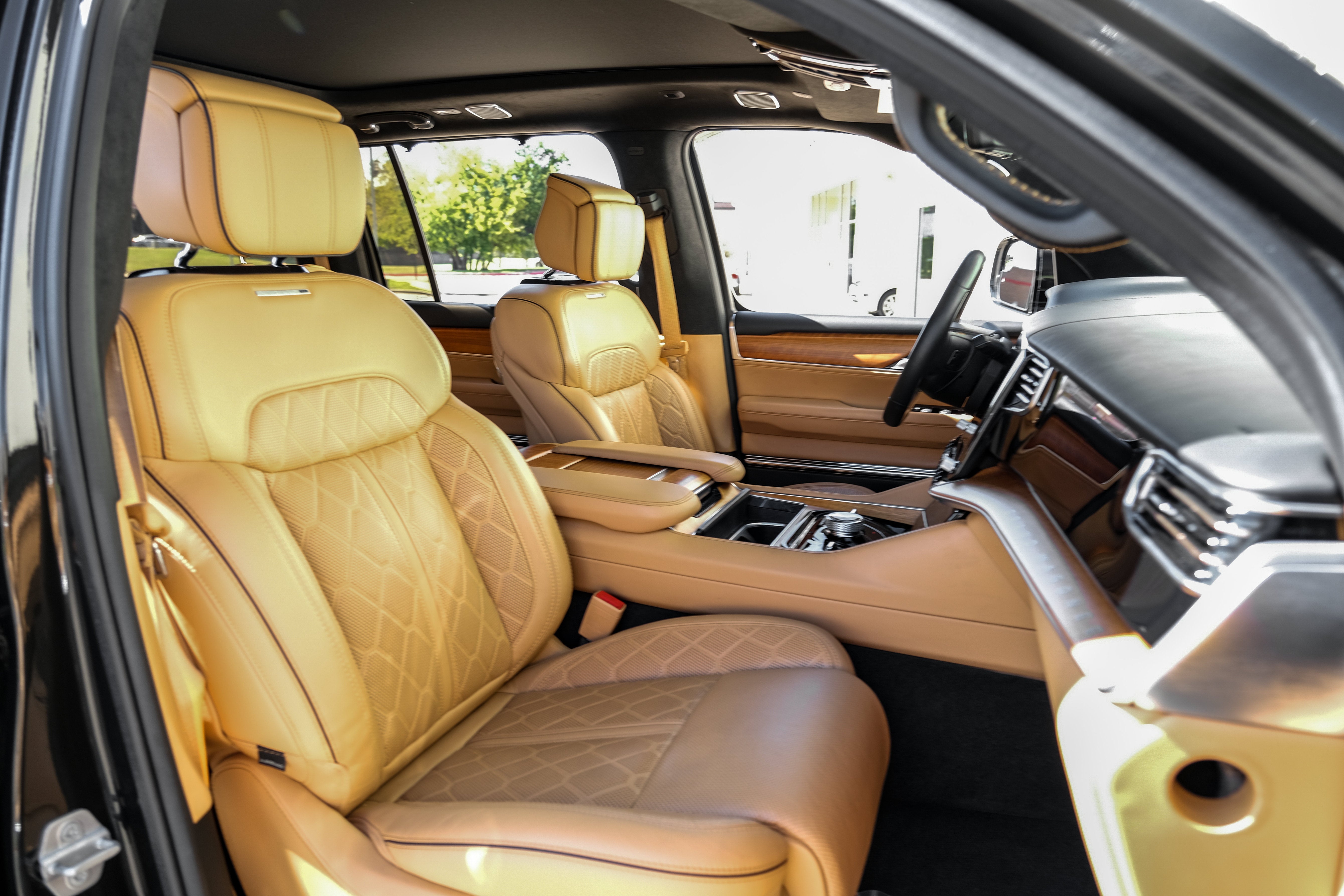 2022 Jeep Grand Wagoneer Series III