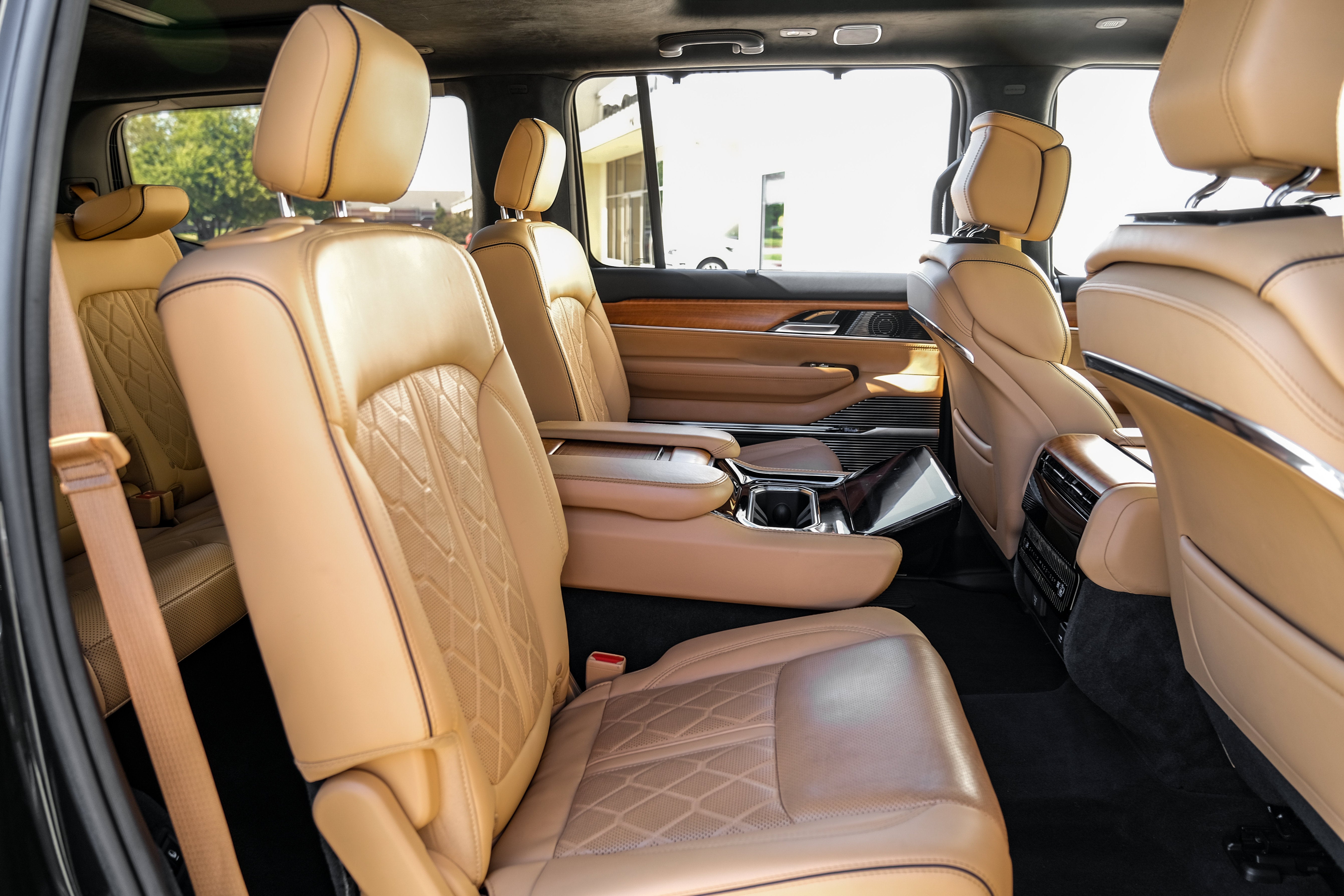 2022 Jeep Grand Wagoneer Series III
