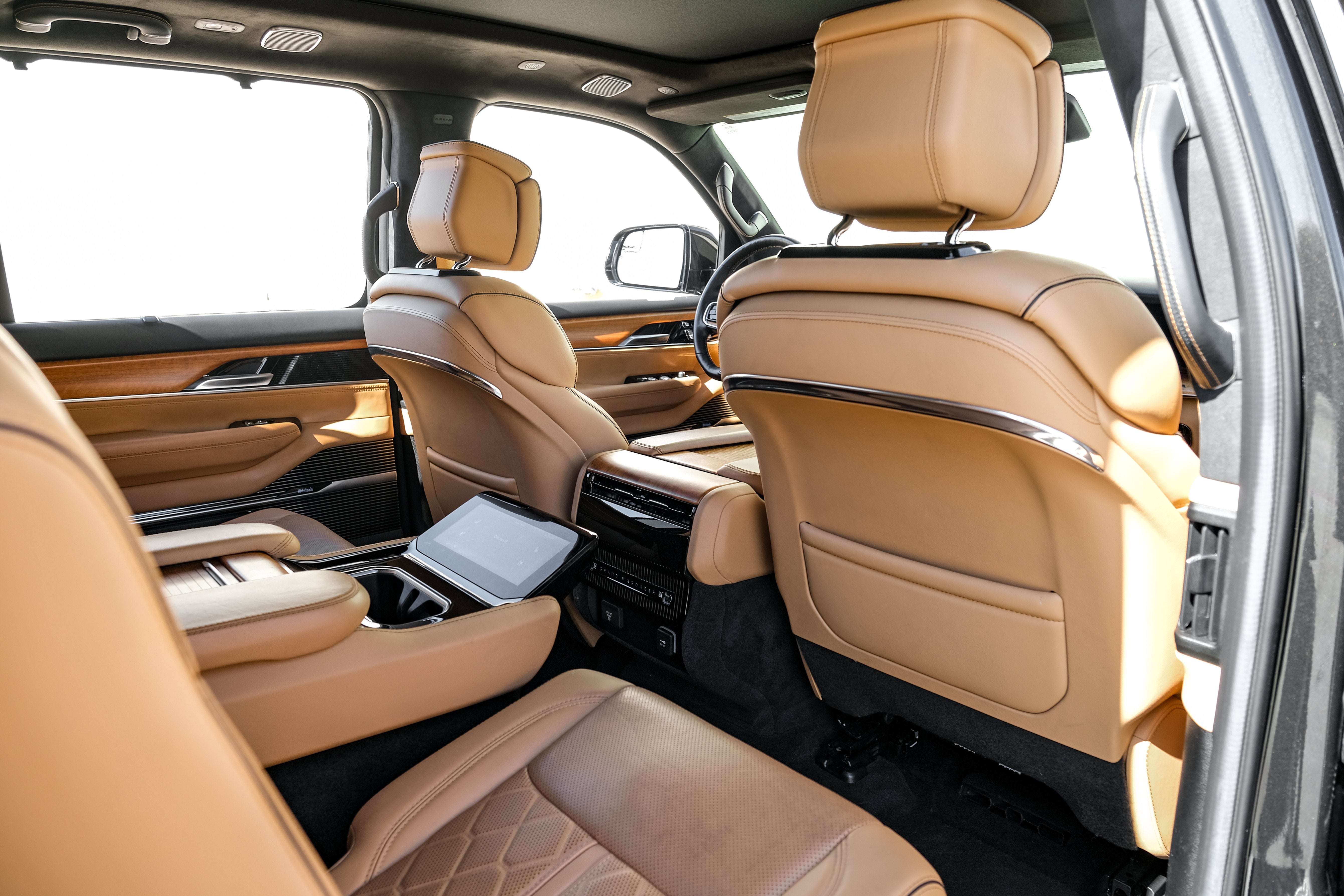 2022 Jeep Grand Wagoneer Series III