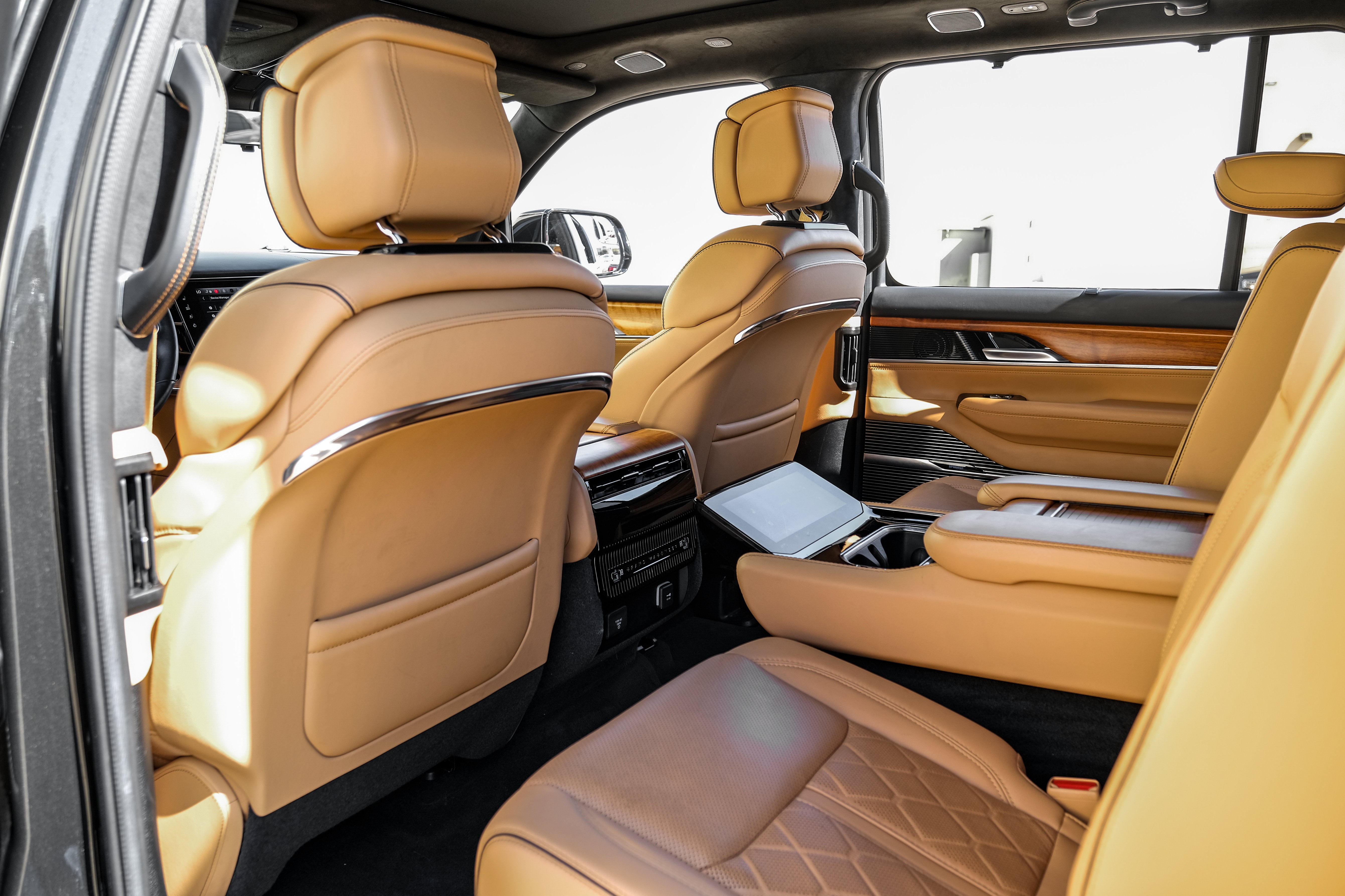 2022 Jeep Grand Wagoneer Series III