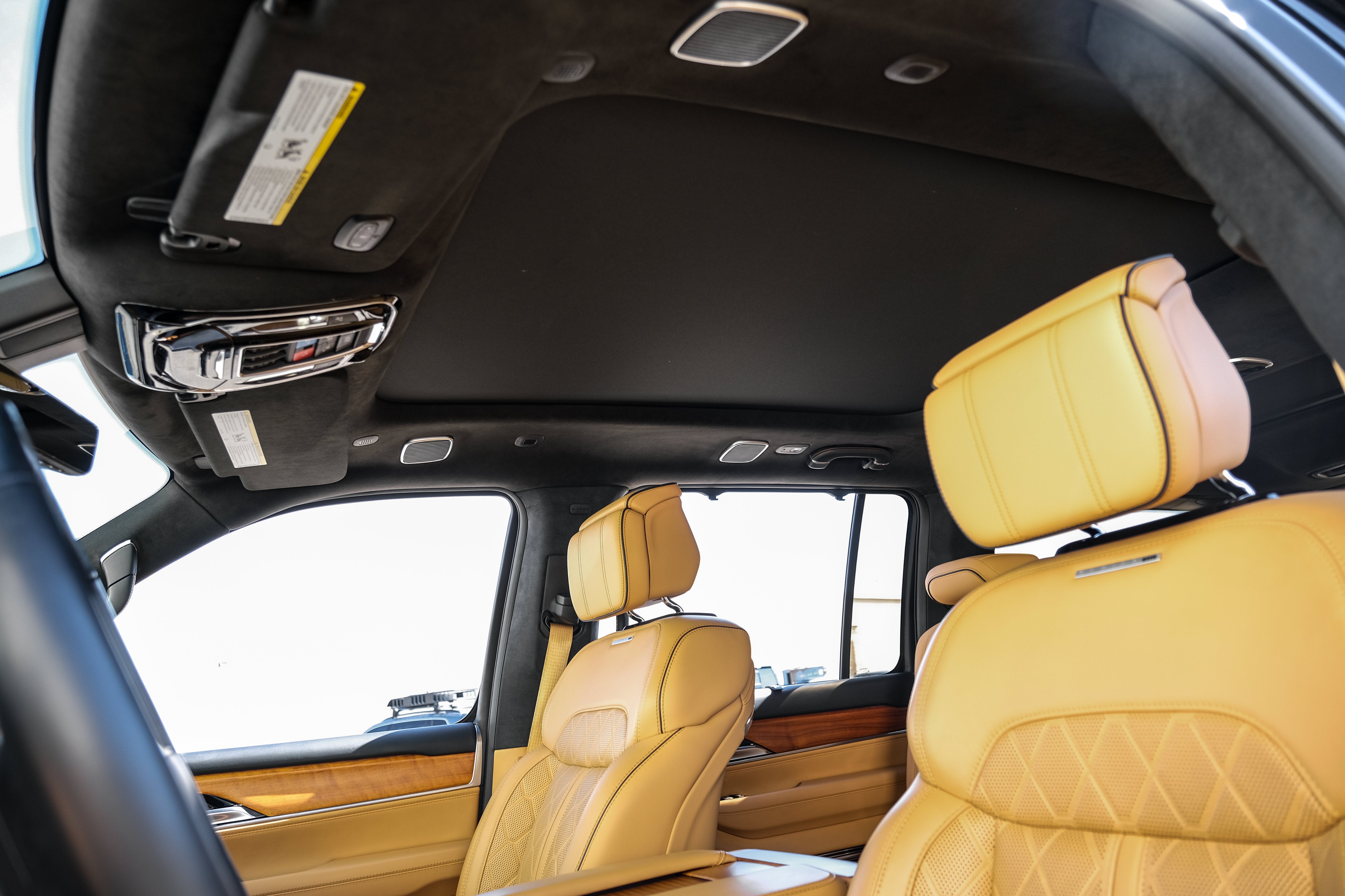 2022 Jeep Grand Wagoneer Series III