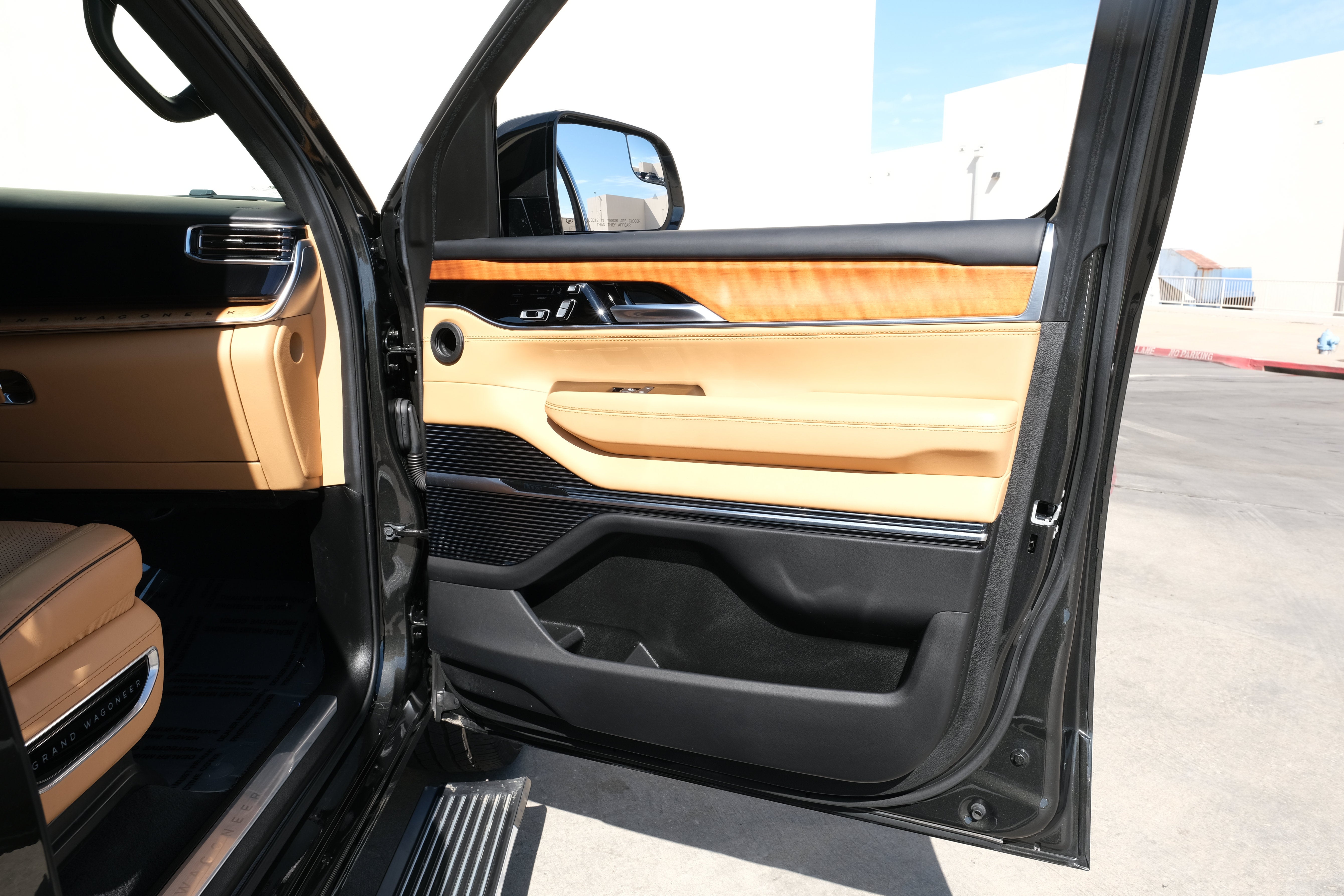2022 Jeep Grand Wagoneer Series III