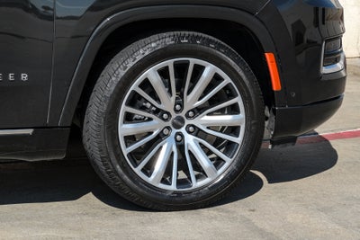 2022 Jeep Grand Wagoneer Series III