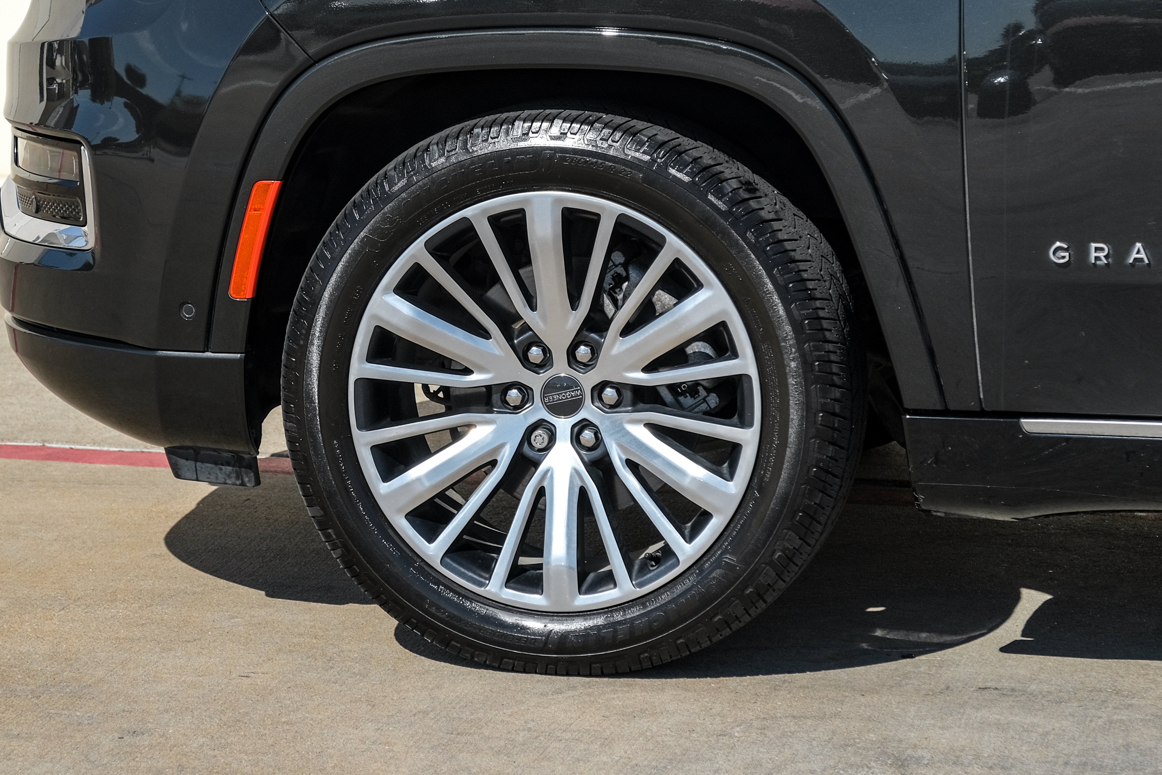 2022 Jeep Grand Wagoneer Series III
