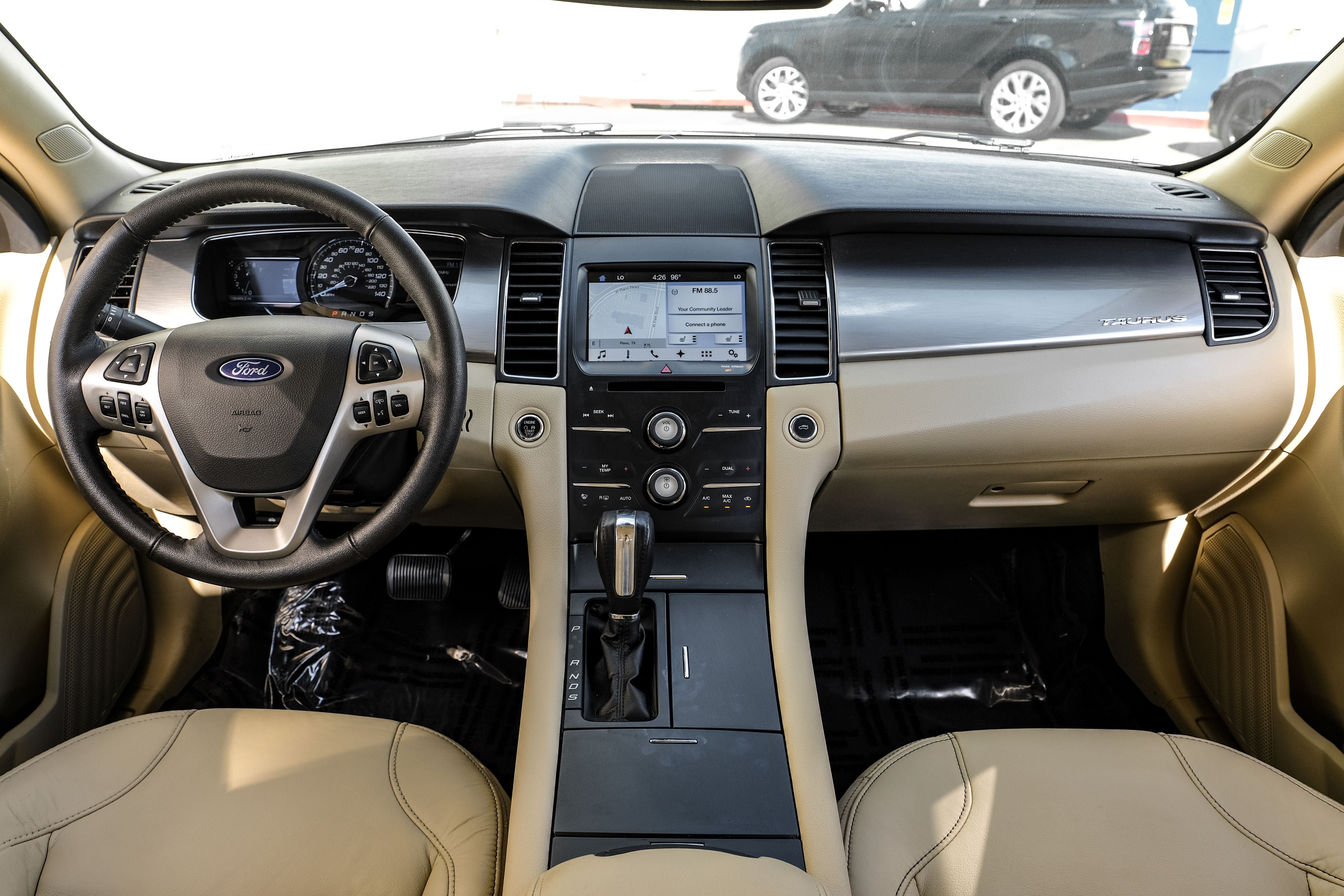 2017 Ford Taurus SEL