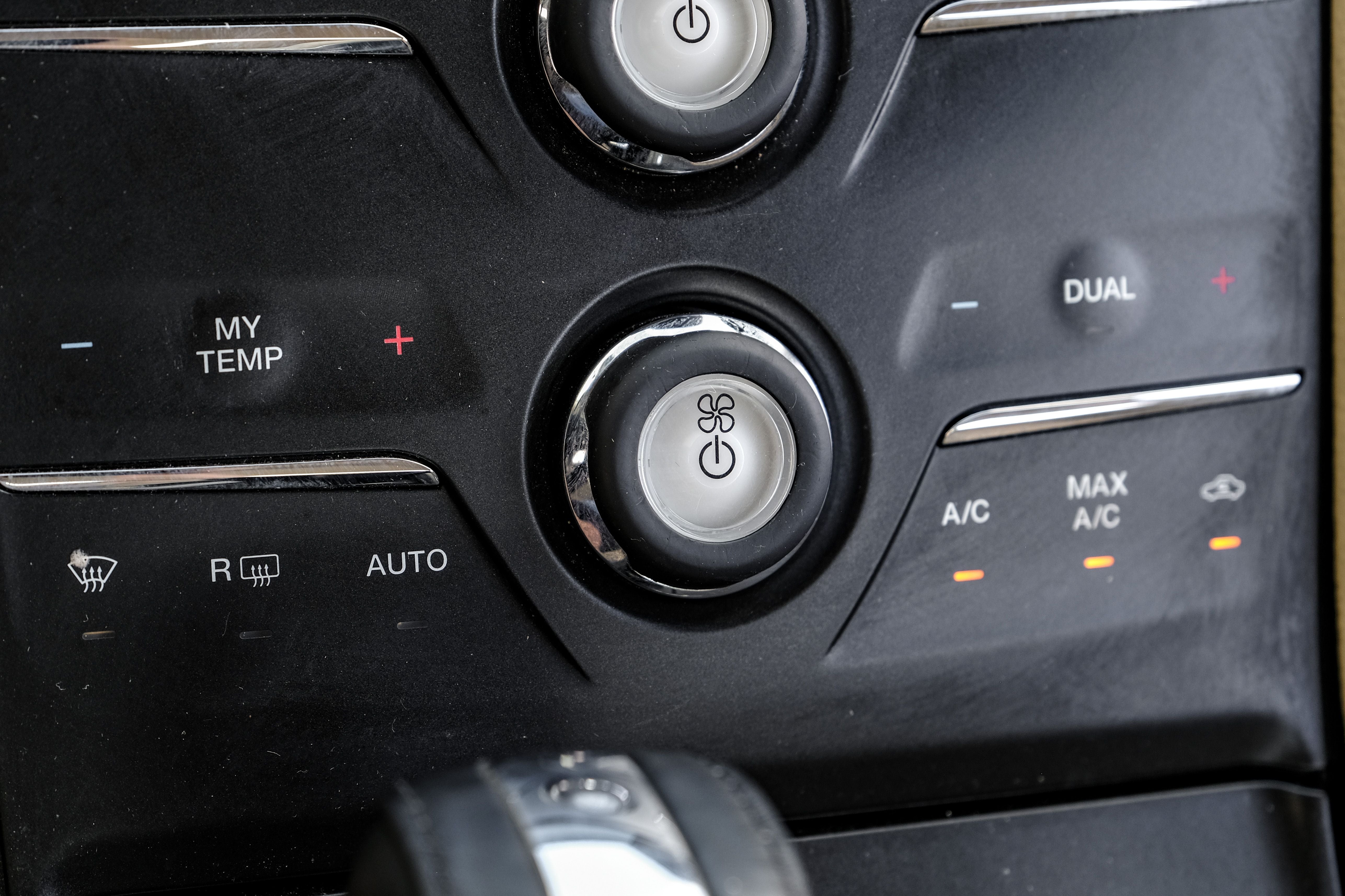 2017 Ford Taurus SEL