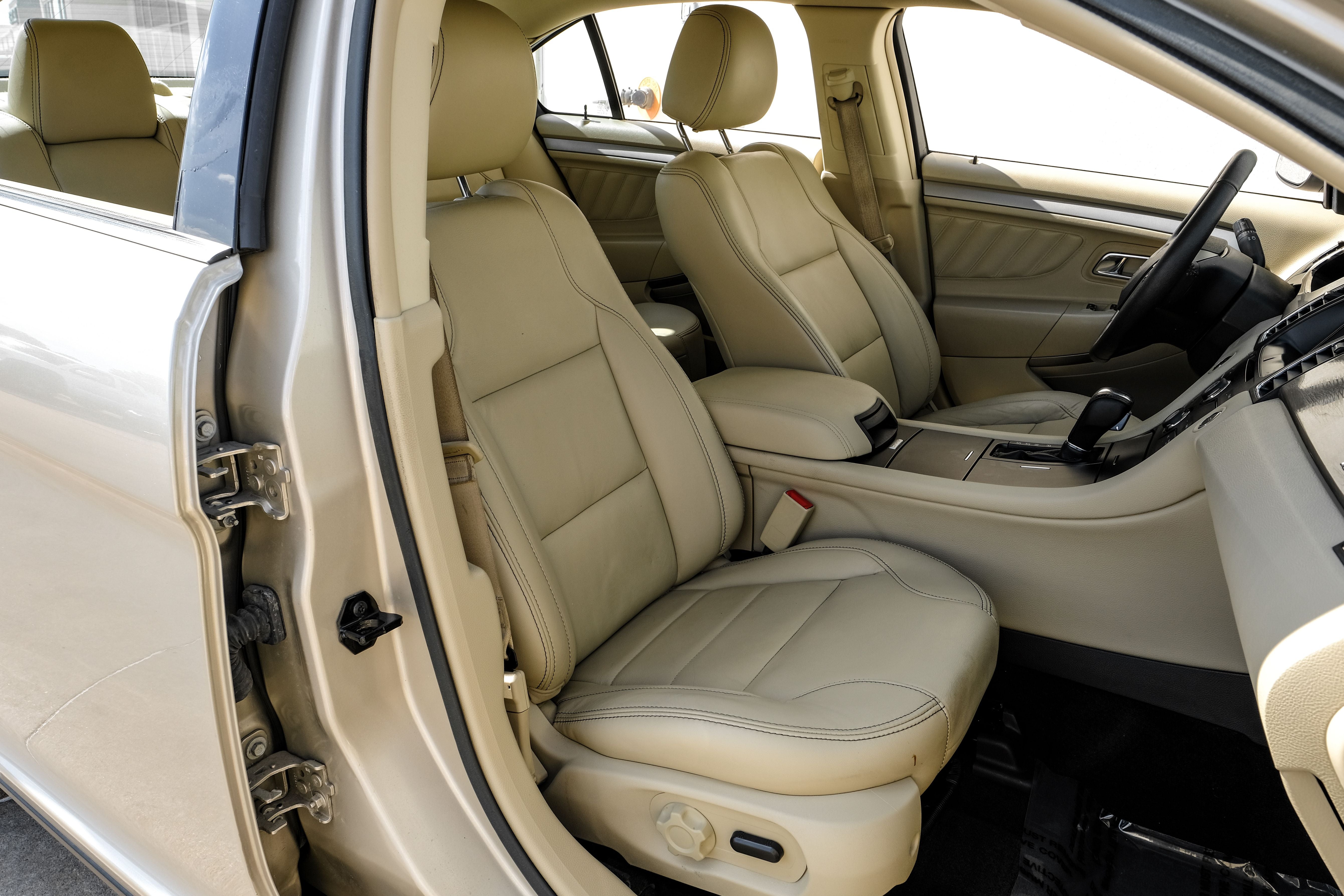 2017 Ford Taurus SEL