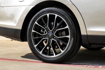 2017 Ford Taurus SEL