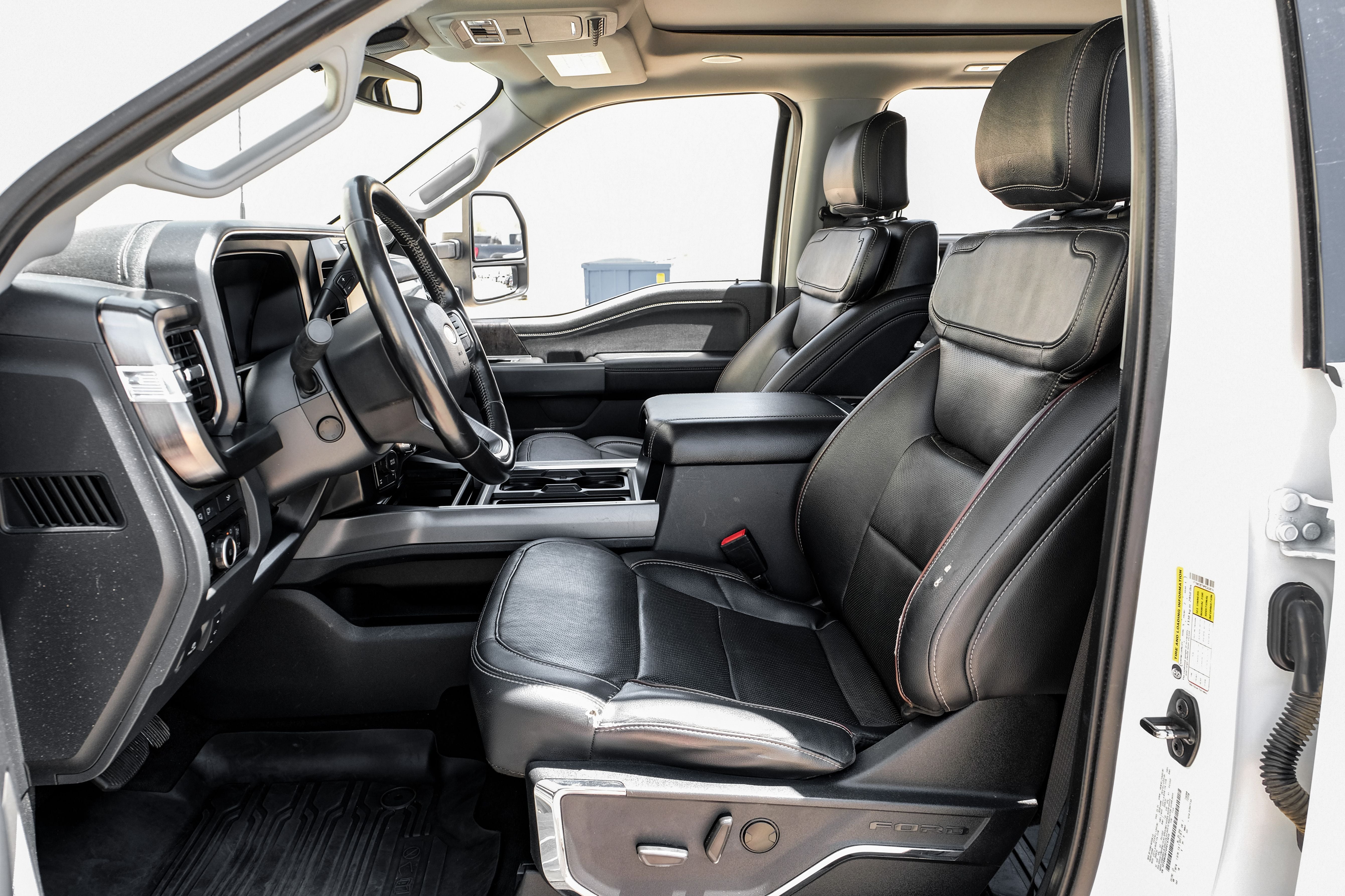 2023 Ford F-250SD Lariat