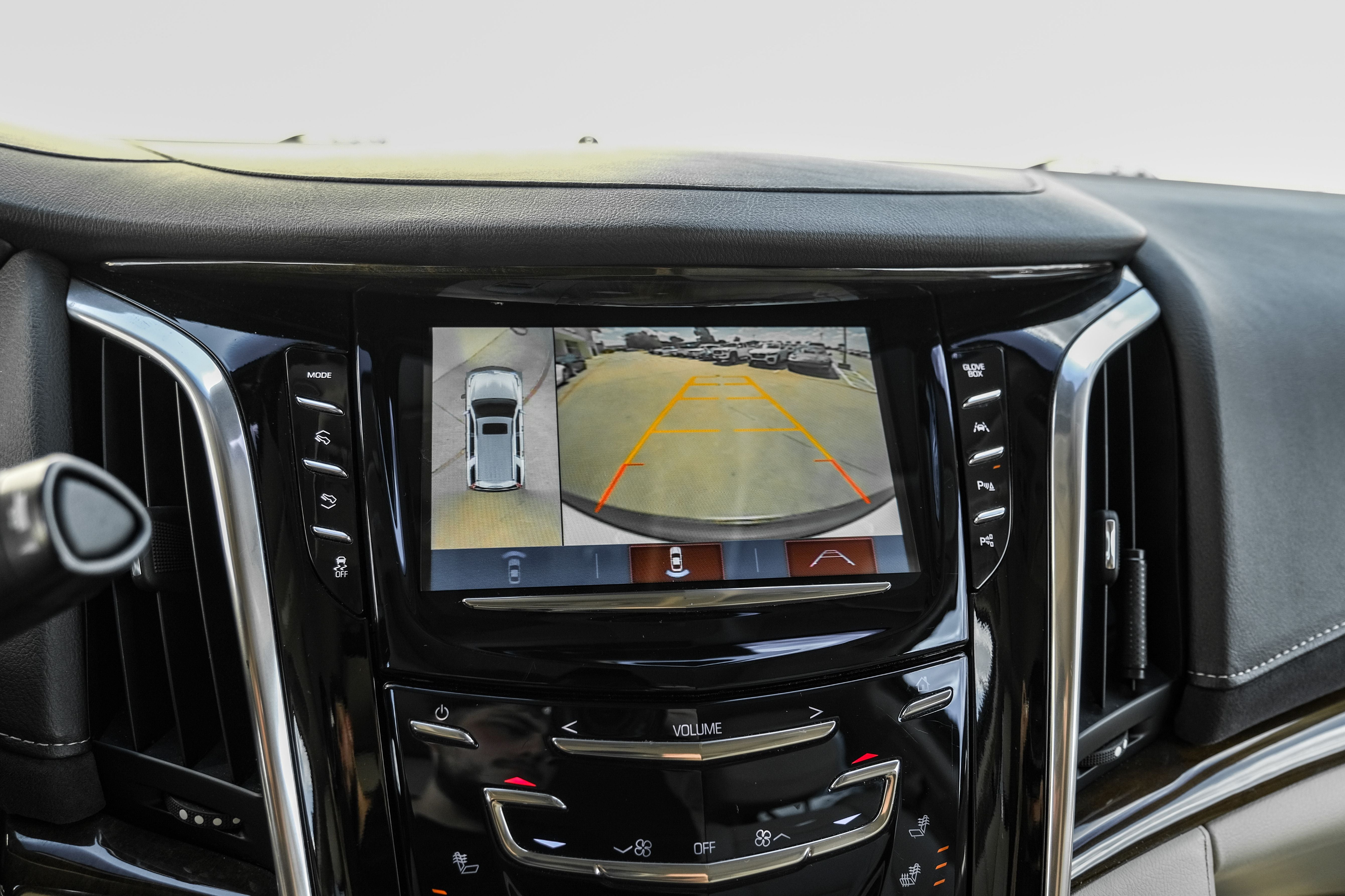 2018 Cadillac Escalade Luxury