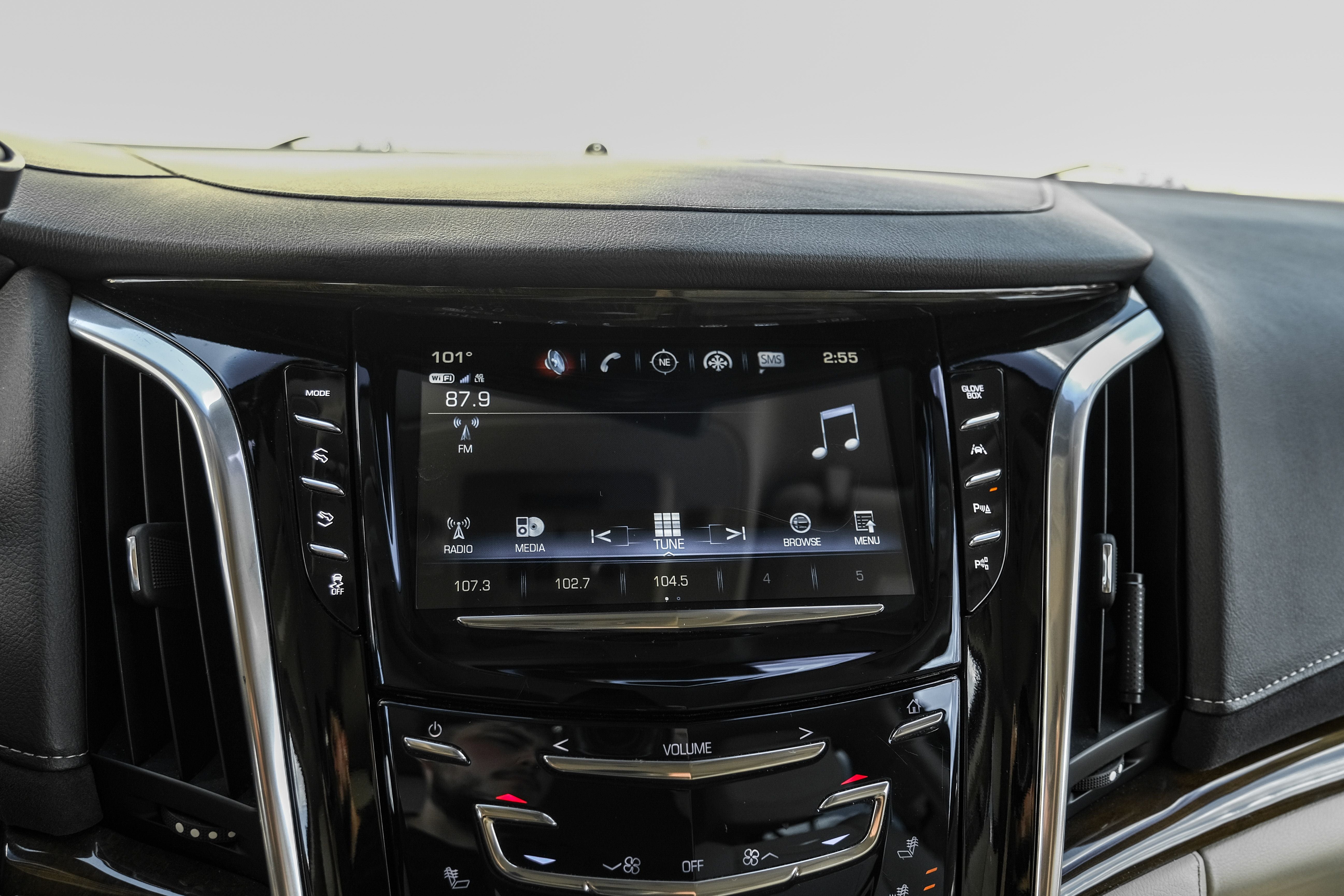 2018 Cadillac Escalade Luxury