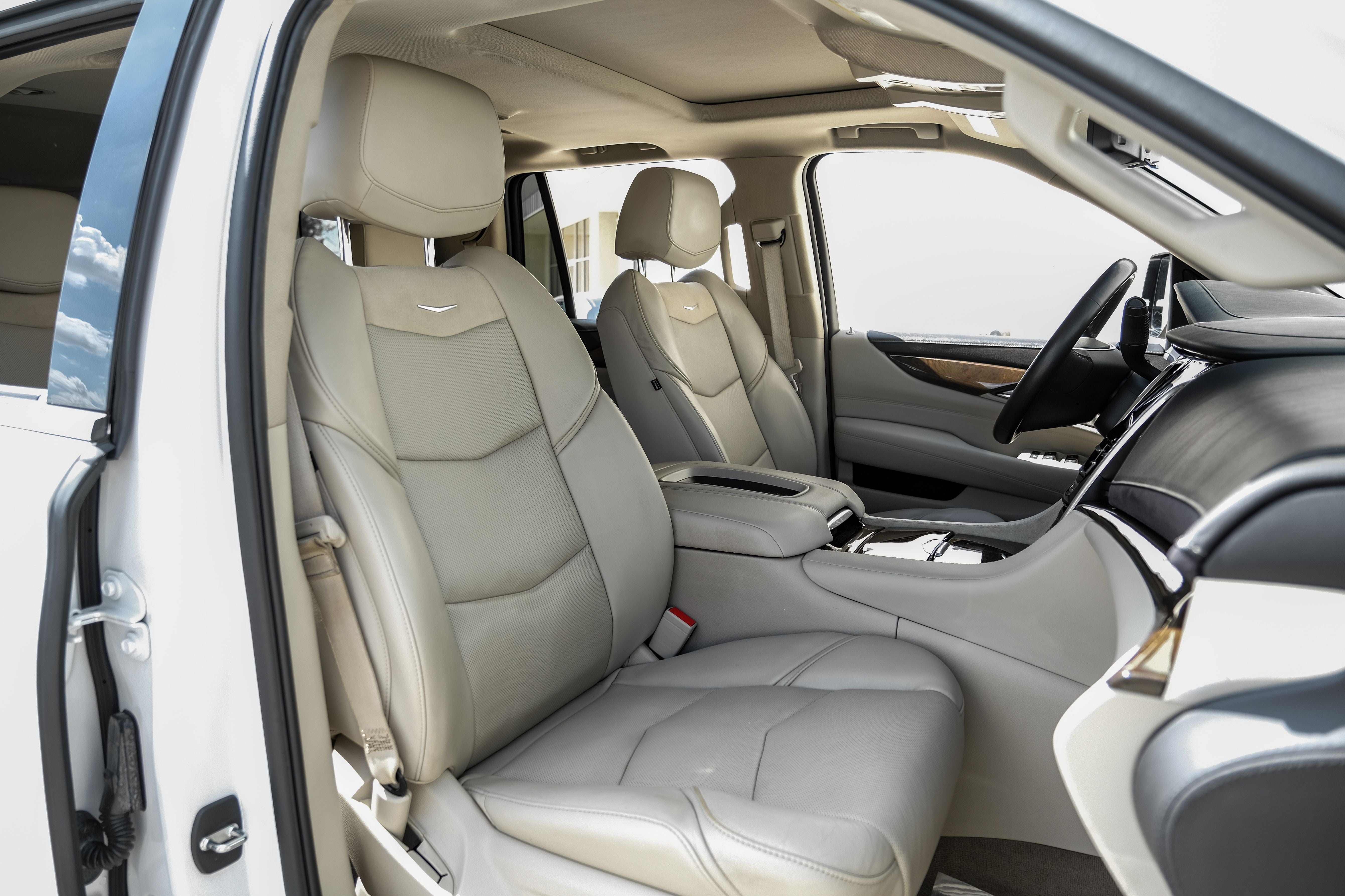 2018 Cadillac Escalade Luxury