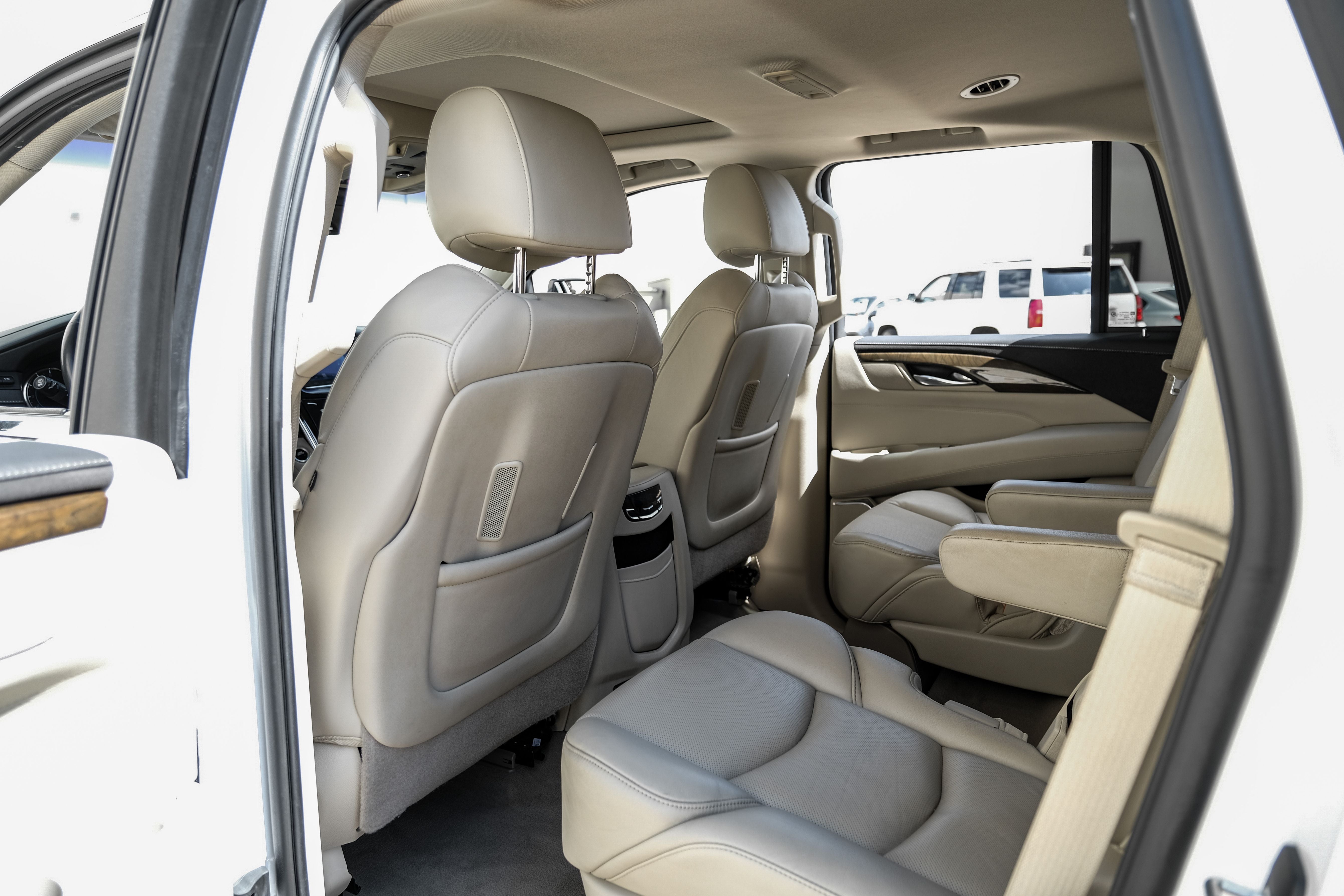 2018 Cadillac Escalade Luxury