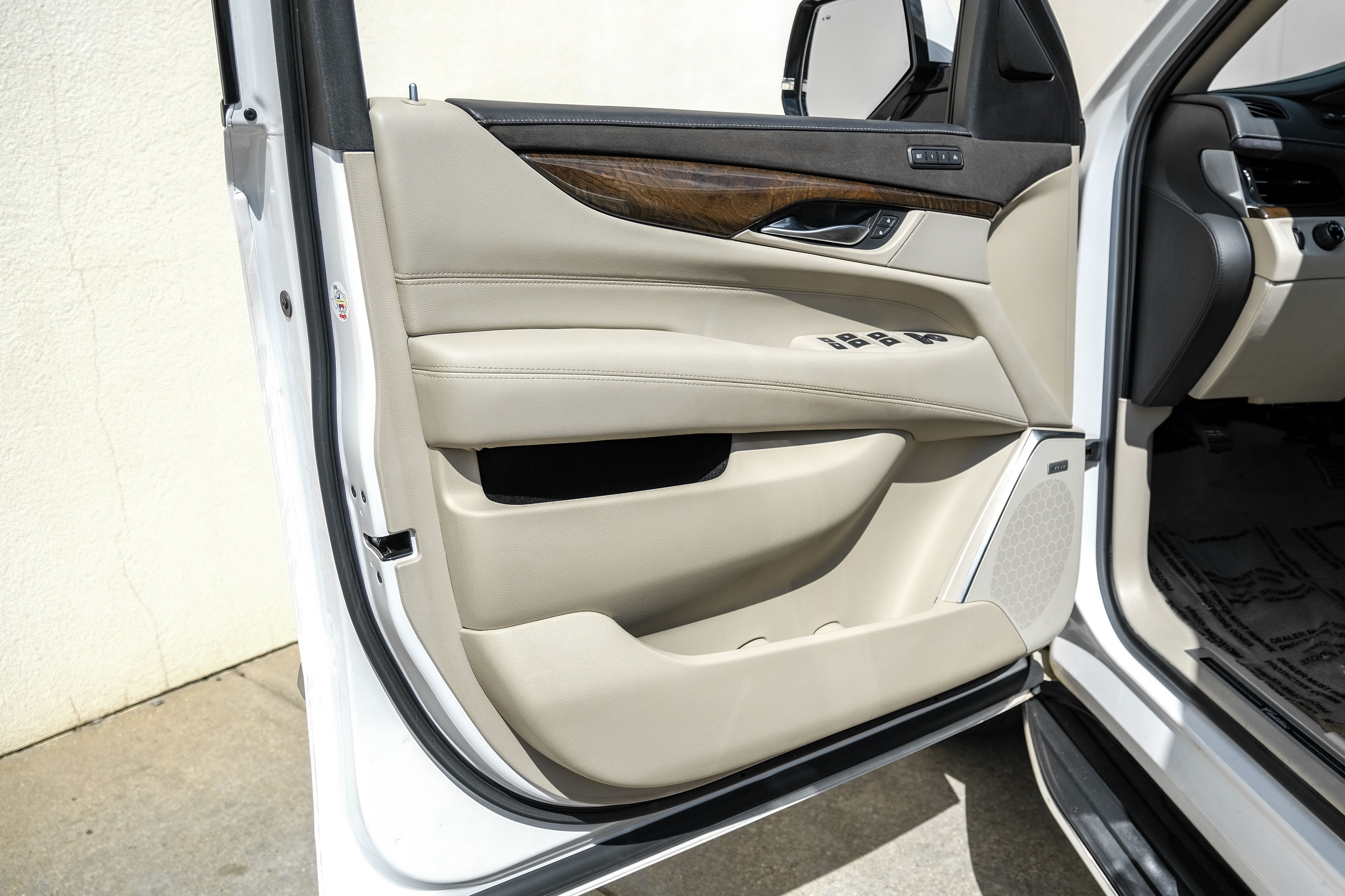2018 Cadillac Escalade Luxury