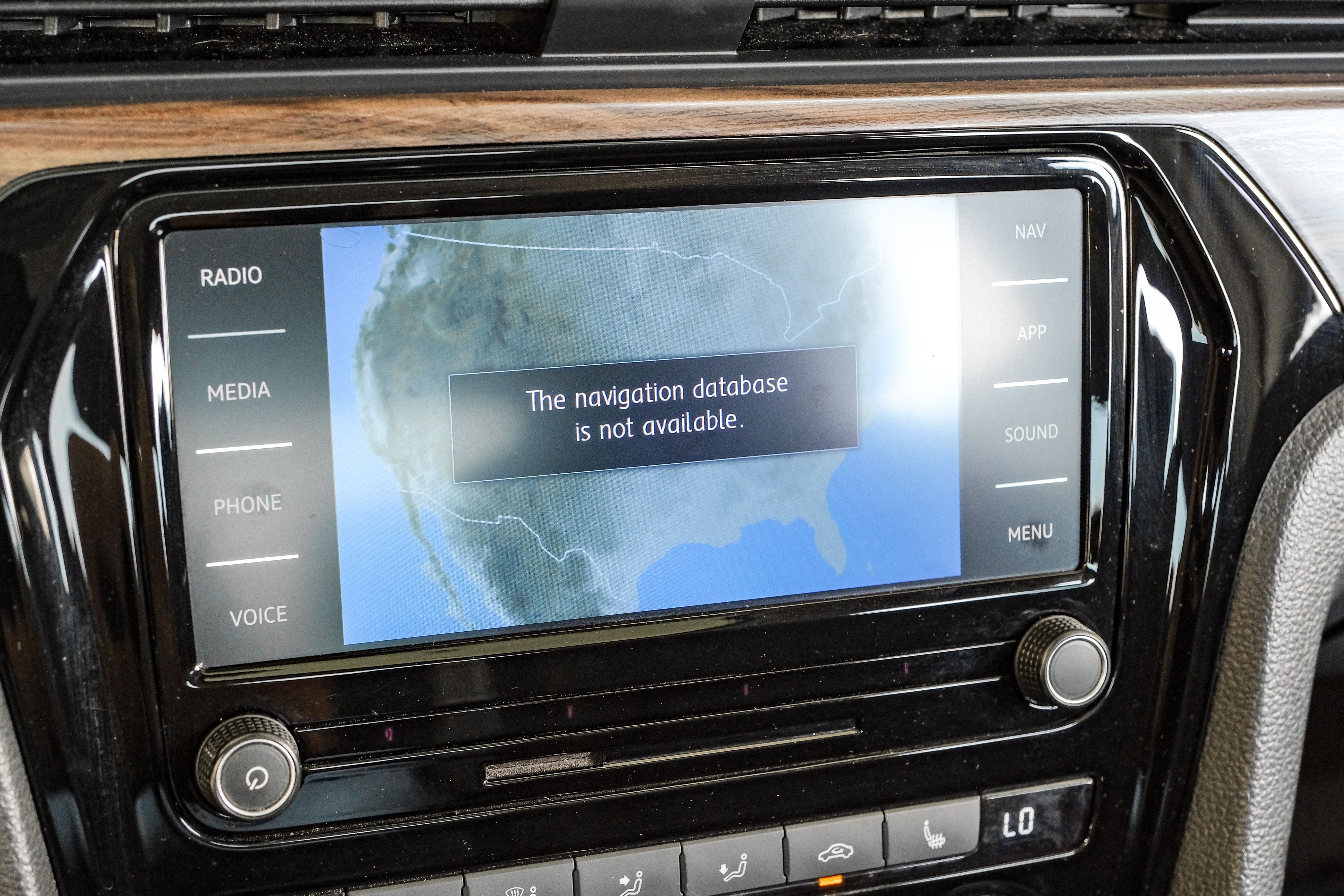 2022 Volkswagen Passat 2.0T Limited Edition