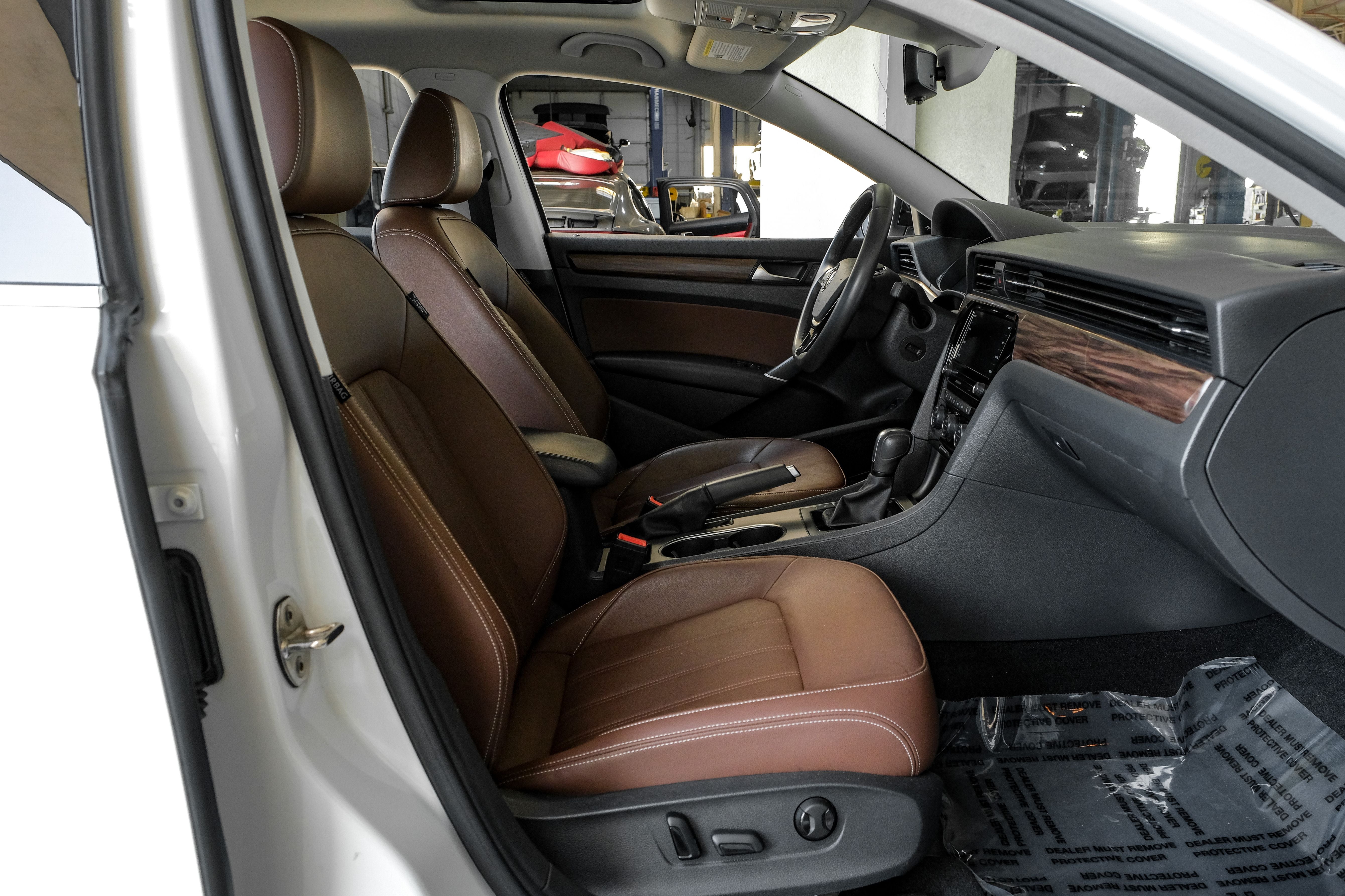 2022 Volkswagen Passat 2.0T Limited Edition