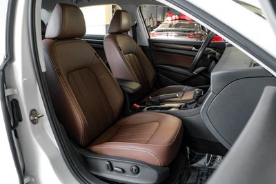 2022 Volkswagen Passat 2.0T Limited Edition