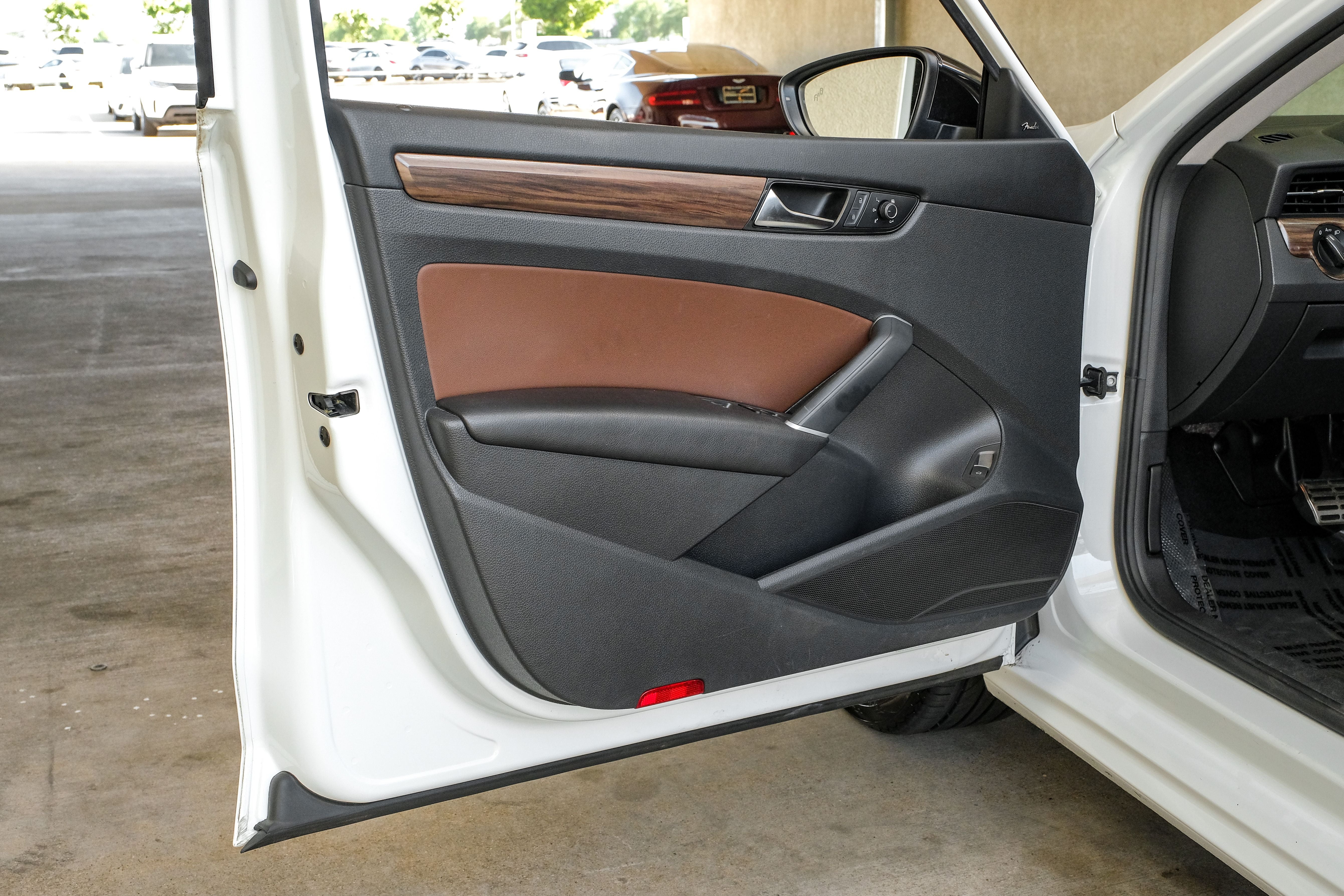 2022 Volkswagen Passat 2.0T Limited Edition