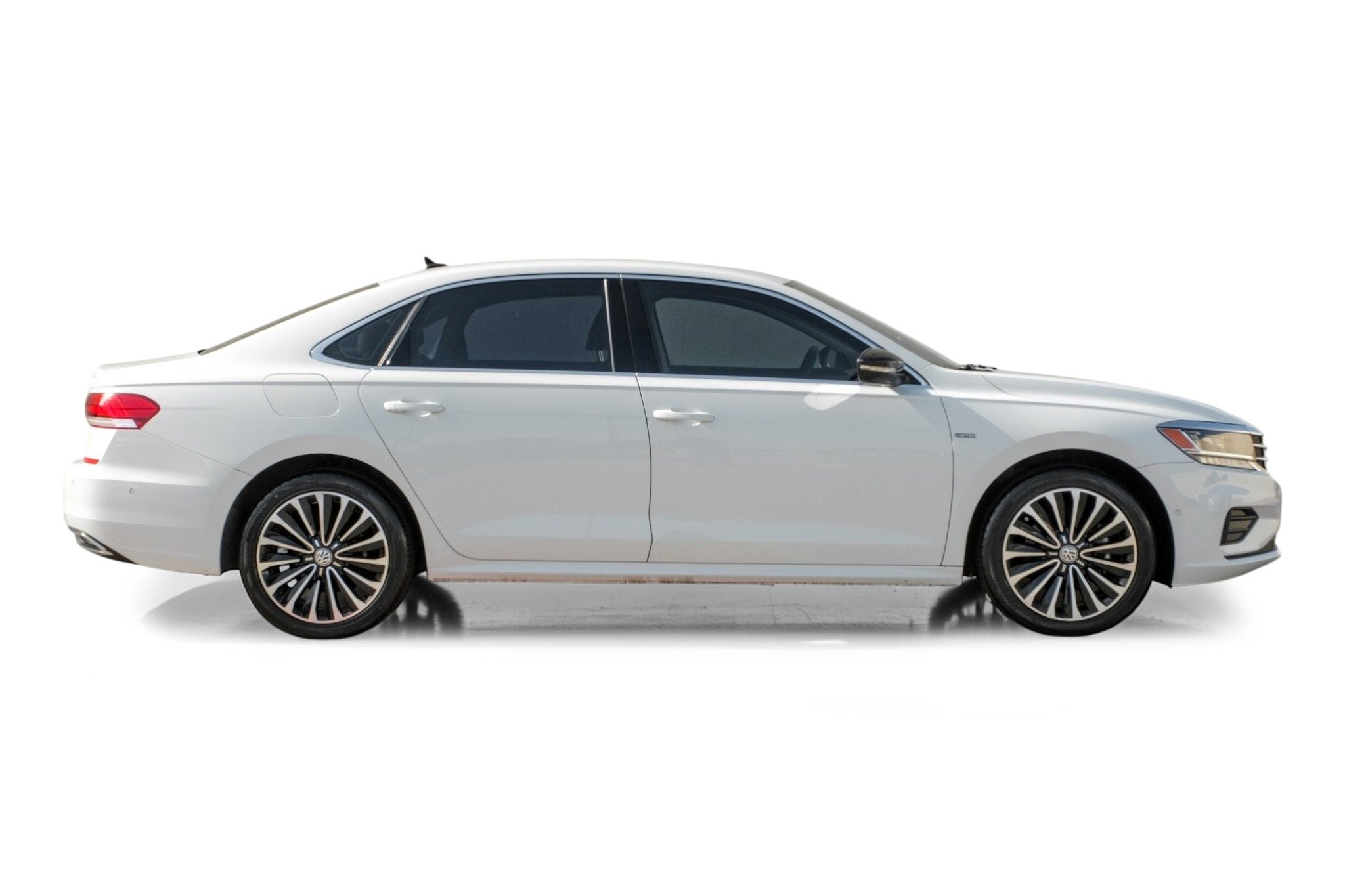 2022 Volkswagen Passat 2.0T Limited Edition