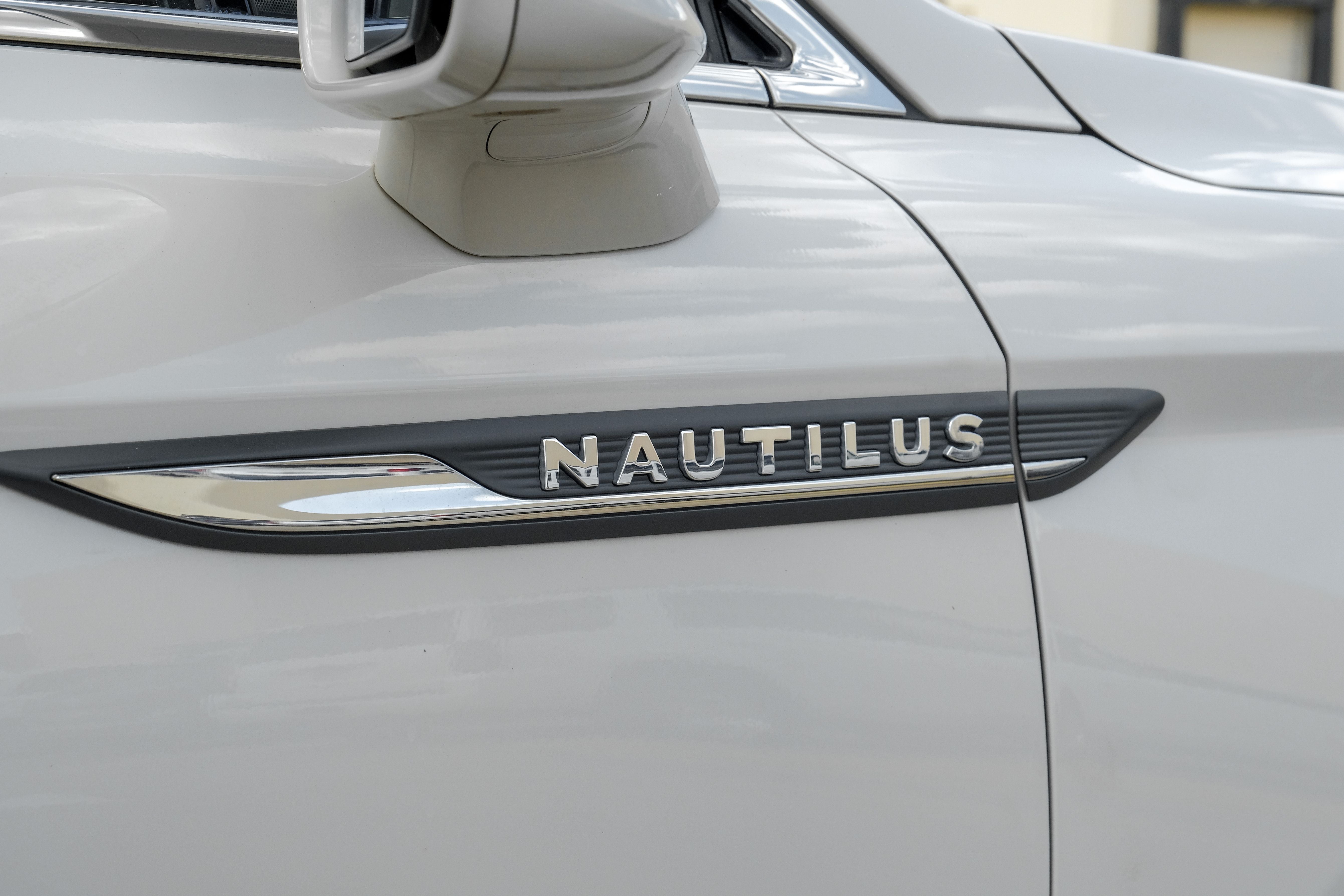 2021 Lincoln Nautilus Reserve