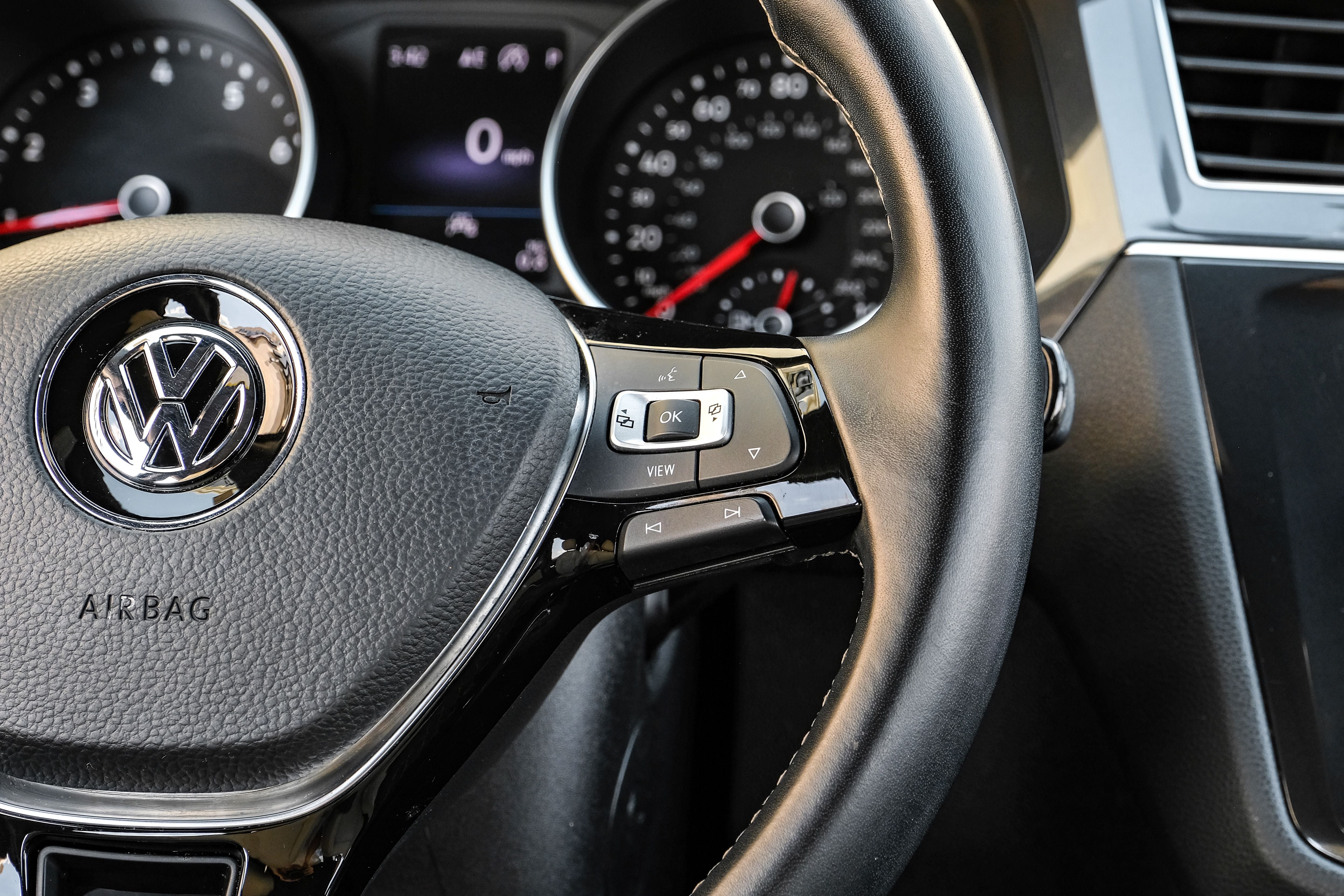 2021 Volkswagen Tiguan 2.0T SE R-Line Black