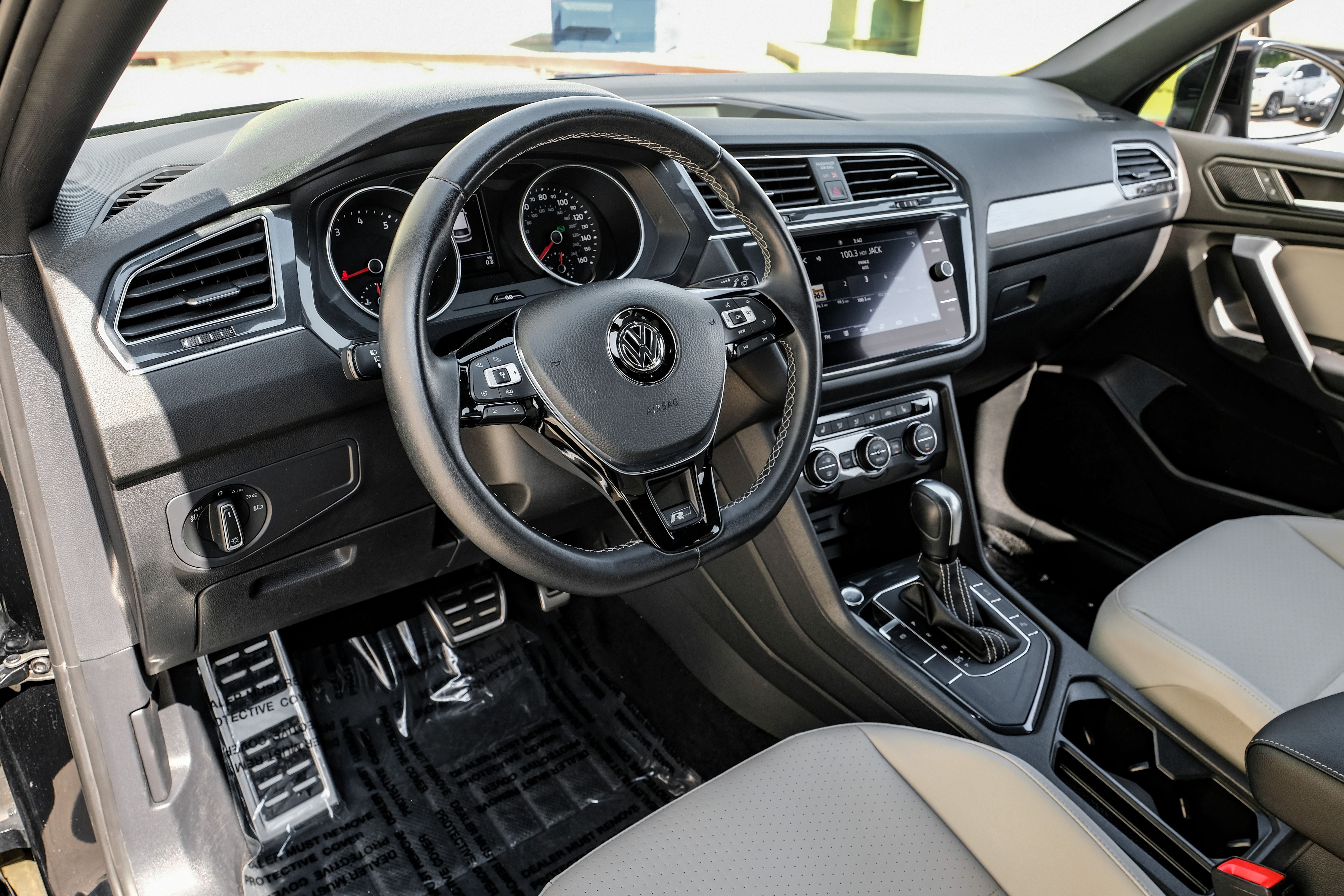 2021 Volkswagen Tiguan 2.0T SE R-Line Black