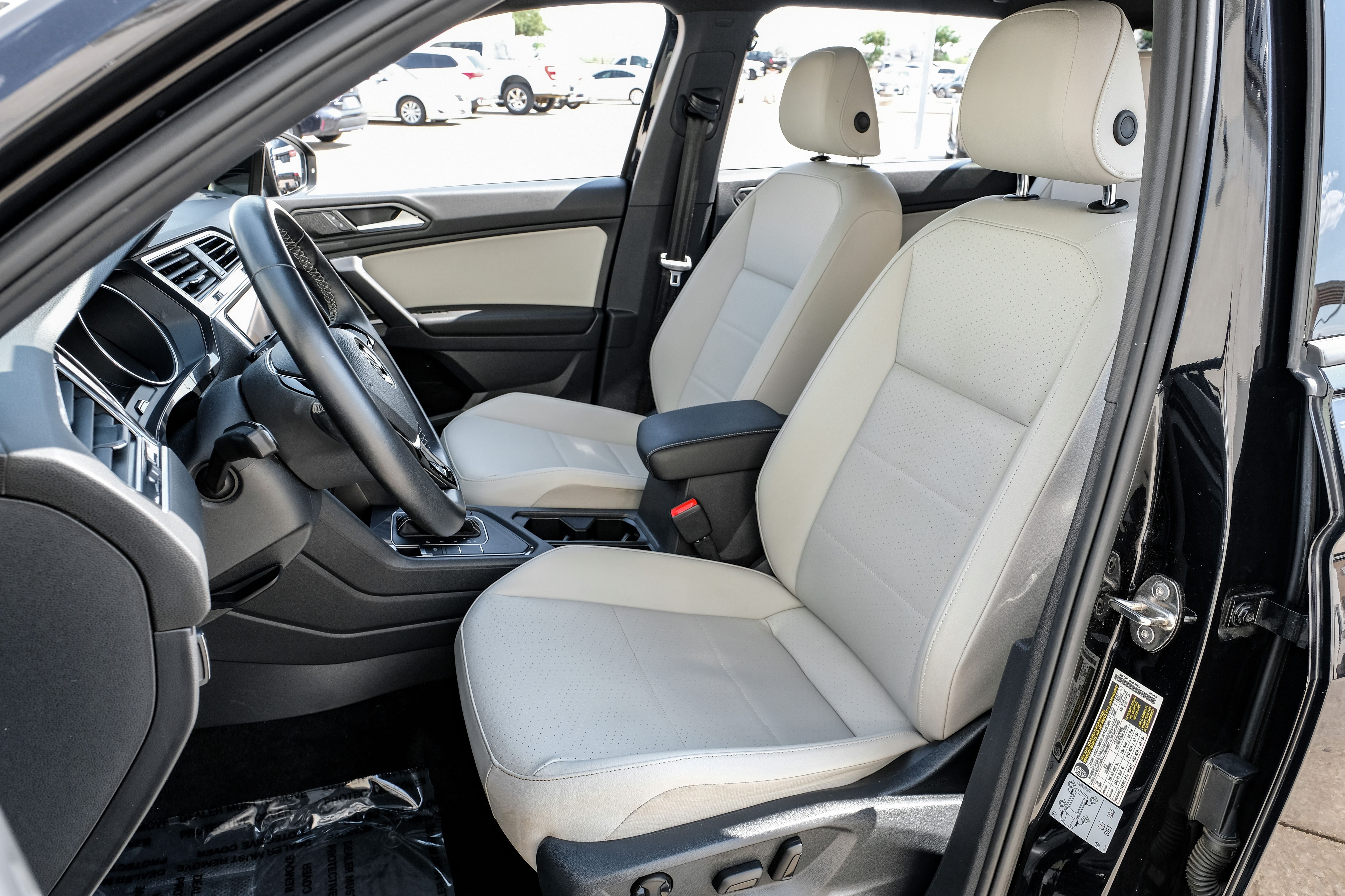 2021 Volkswagen Tiguan 2.0T SE R-Line Black