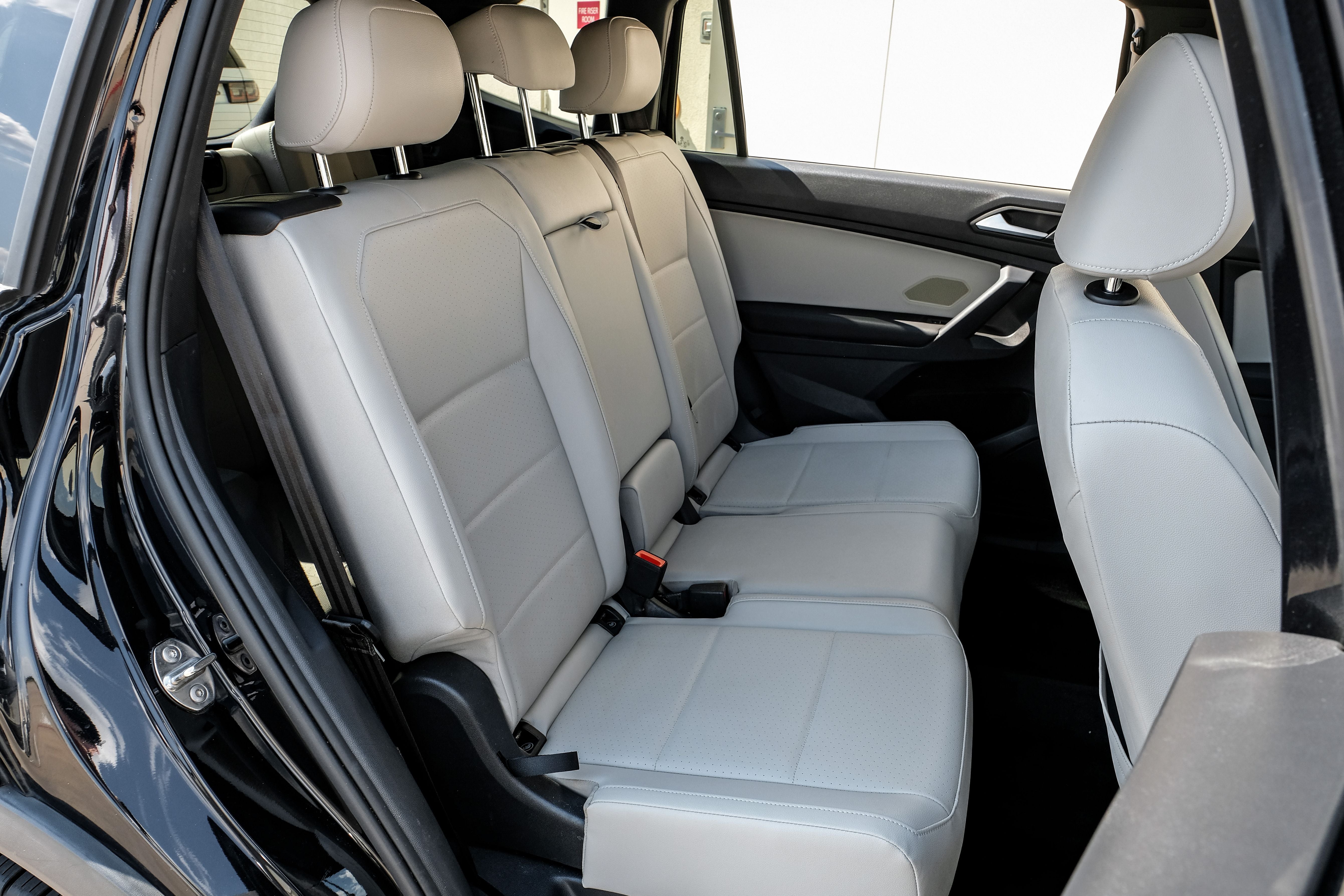 2021 Volkswagen Tiguan 2.0T SE R-Line Black