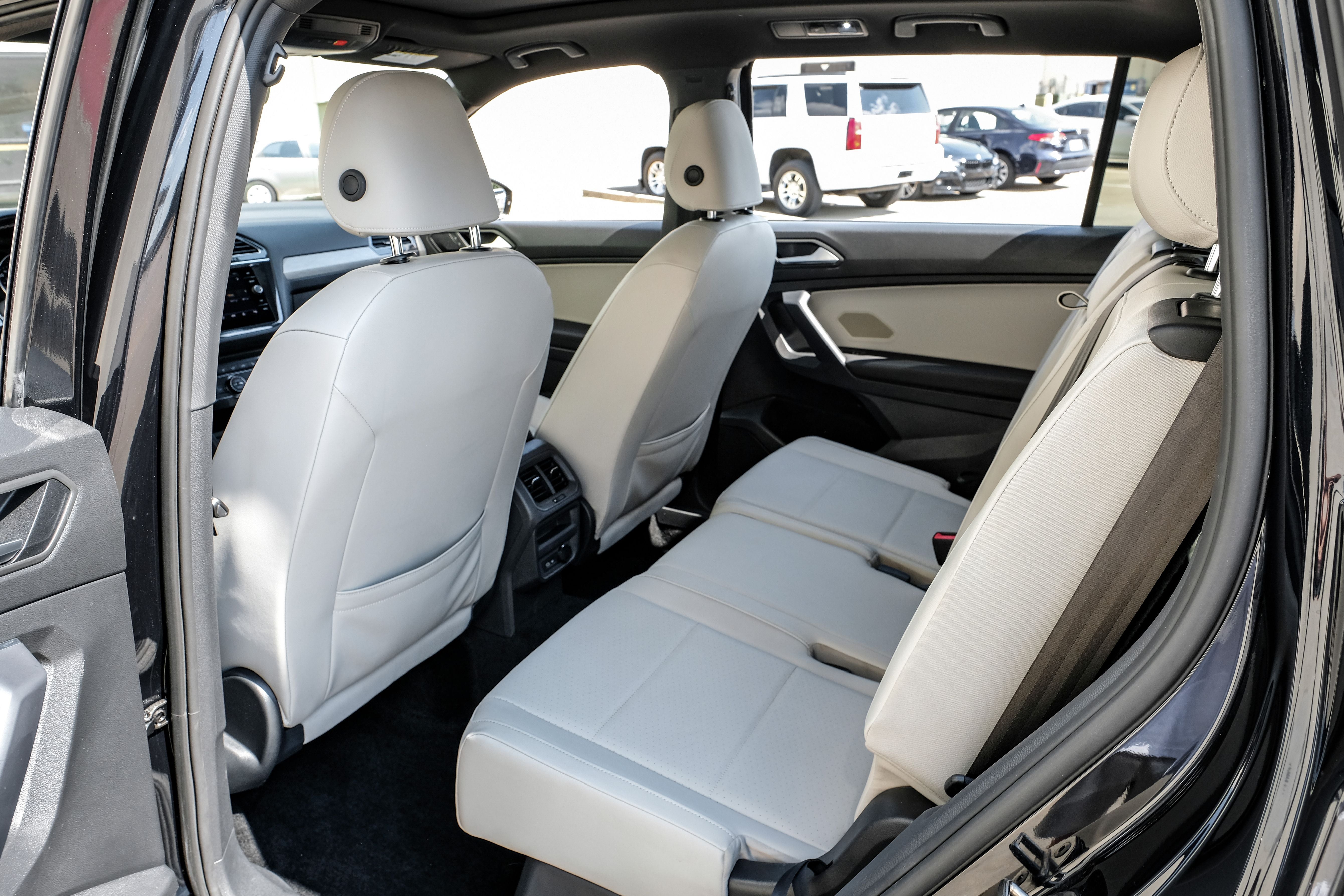 2021 Volkswagen Tiguan 2.0T SE R-Line Black
