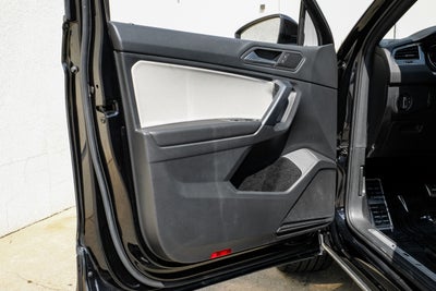 2021 Volkswagen Tiguan 2.0T SE R-Line Black