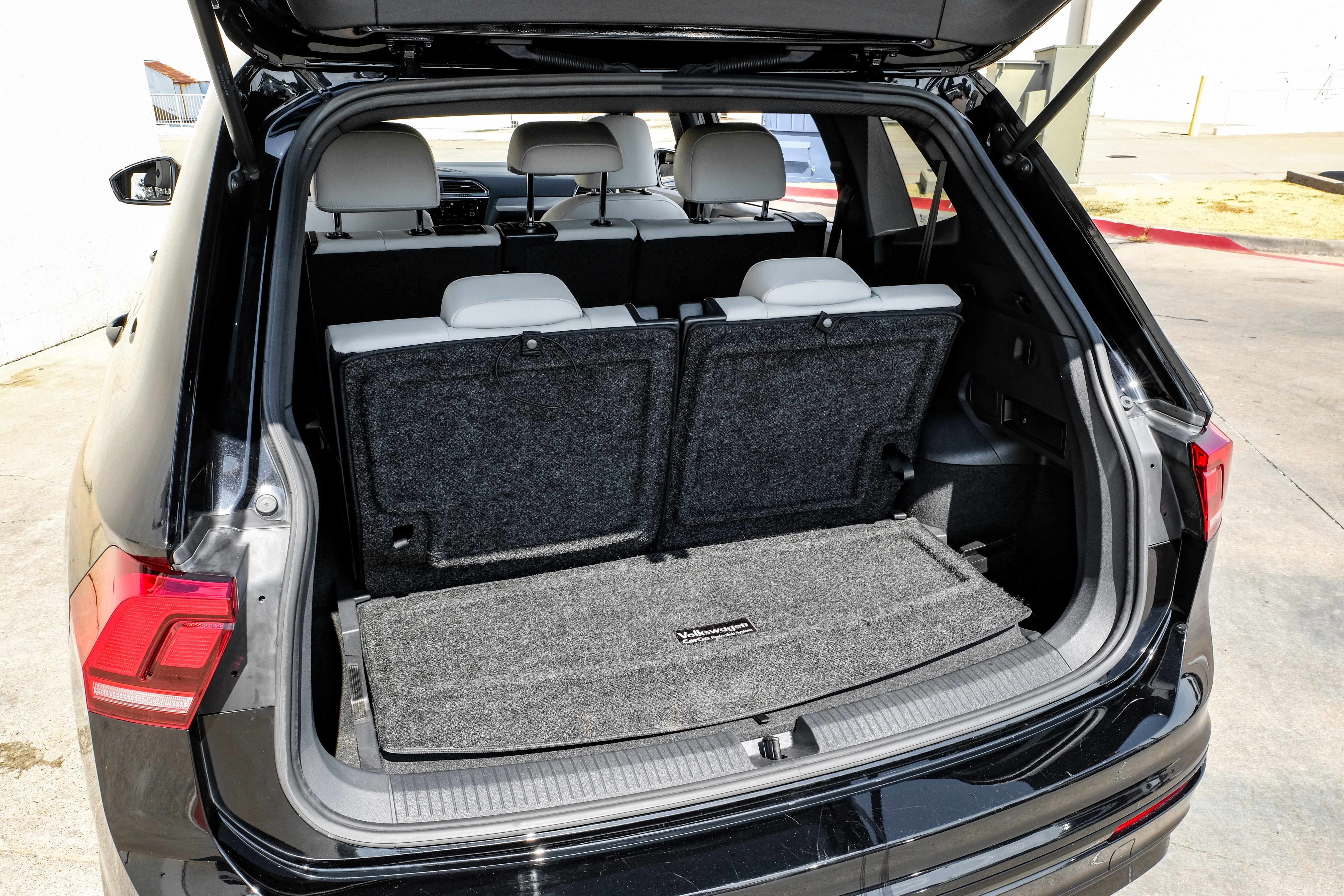 2021 Volkswagen Tiguan 2.0T SE R-Line Black