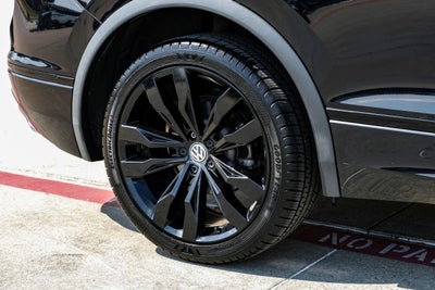 2021 Volkswagen Tiguan 2.0T SE R-Line Black