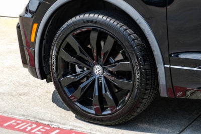 2021 Volkswagen Tiguan 2.0T SE R-Line Black