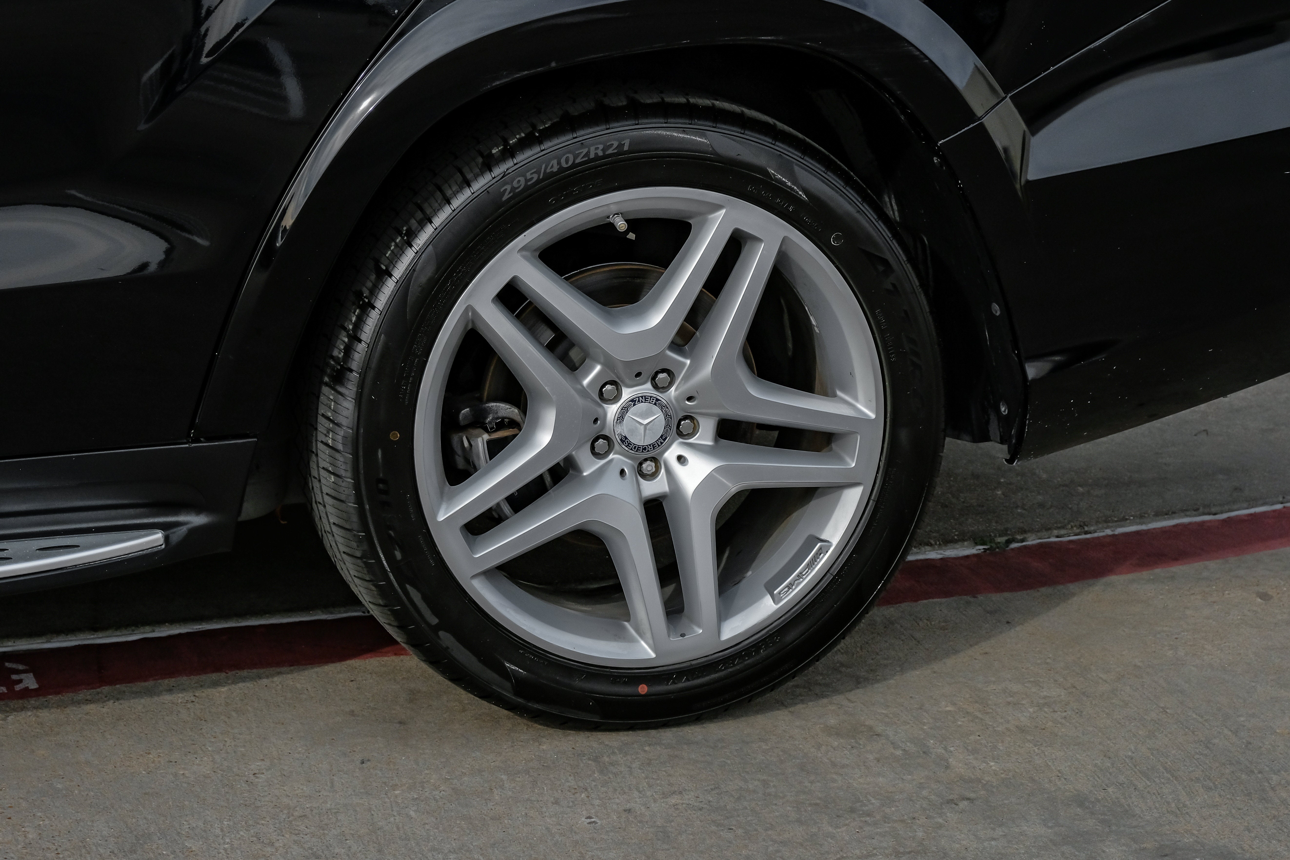2015 Mercedes-Benz GL-Class GL 550 4MATIC®